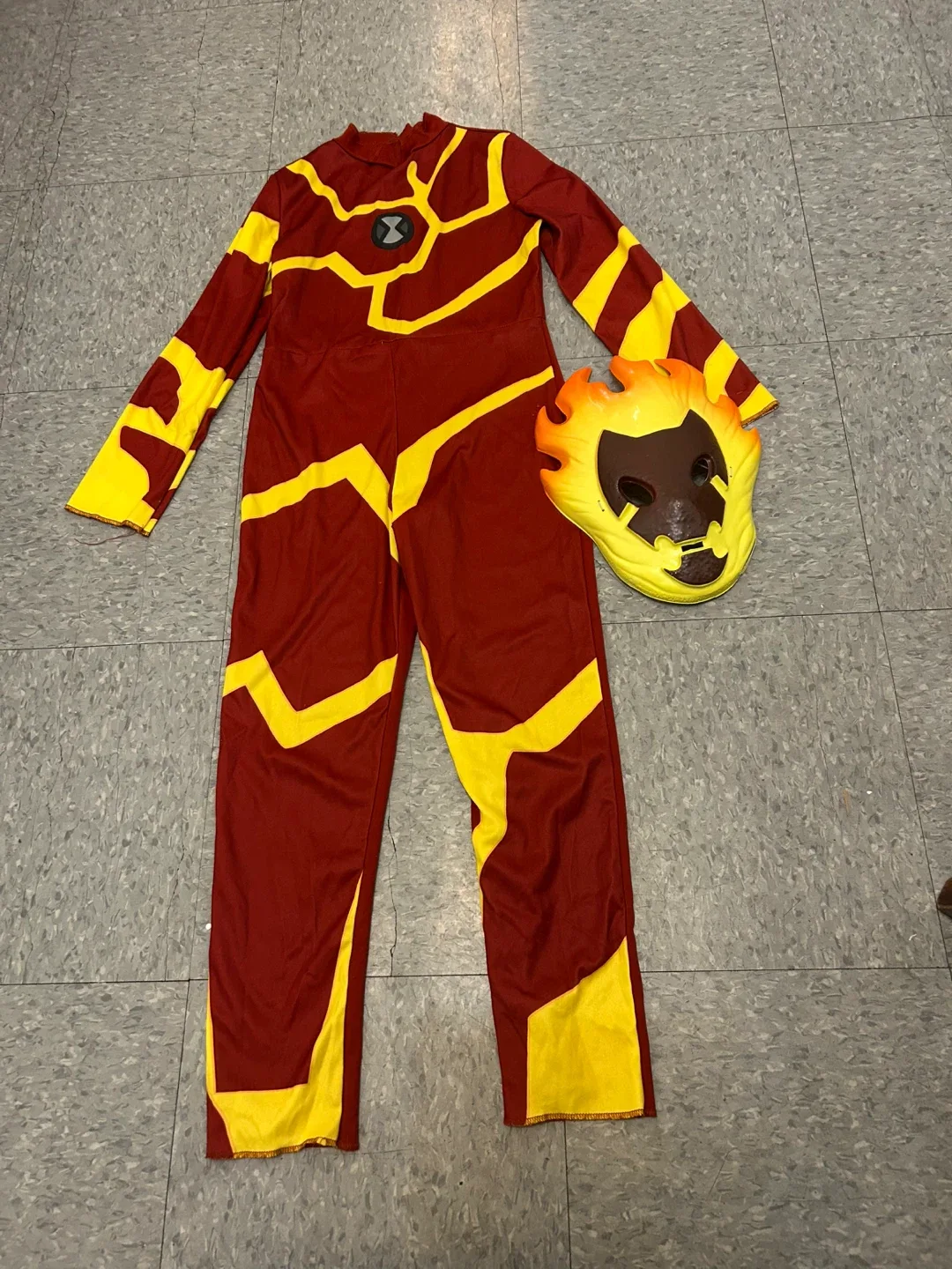 Ben 10 Heatblast Costume image indicator(3)