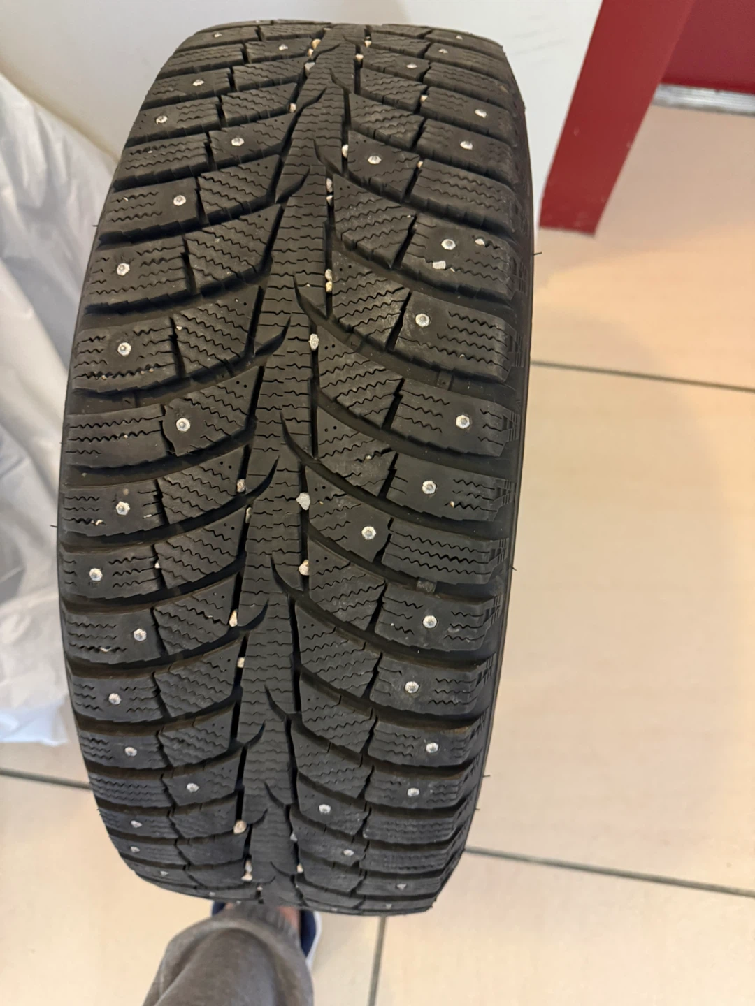 Laufenn I FIT ICE 205/55R16 Winter Tires - Set of 4 - photo 3