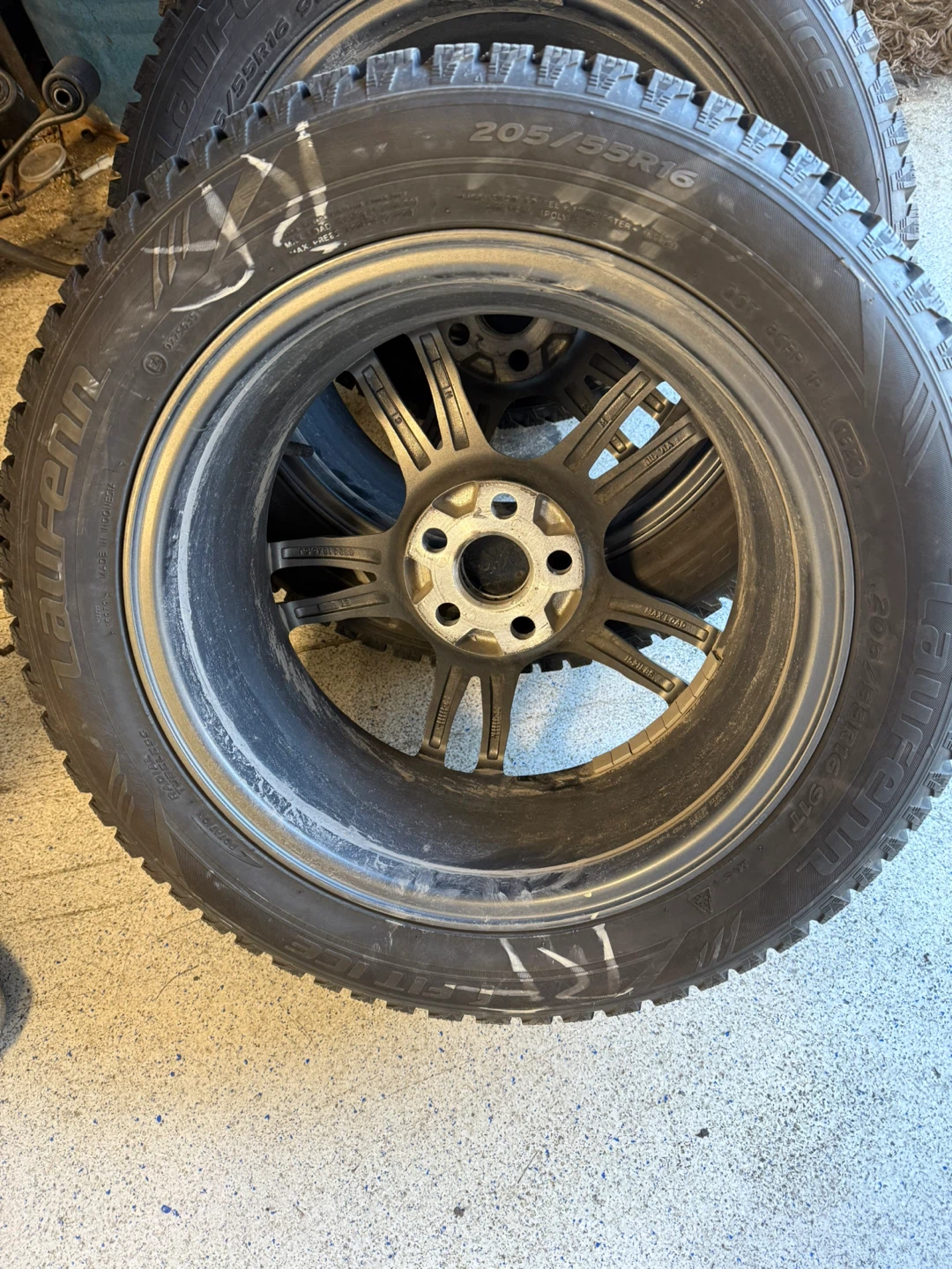 Laufenn I FIT ICE 205/55R16 Winter Tires - Set of 4 - photo 2