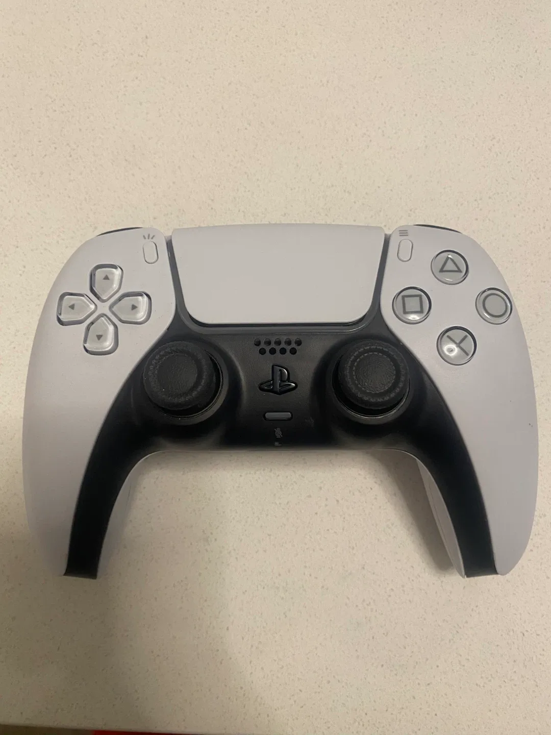 PlayStation 5 DualSense Wireless Controller image indicator(3)