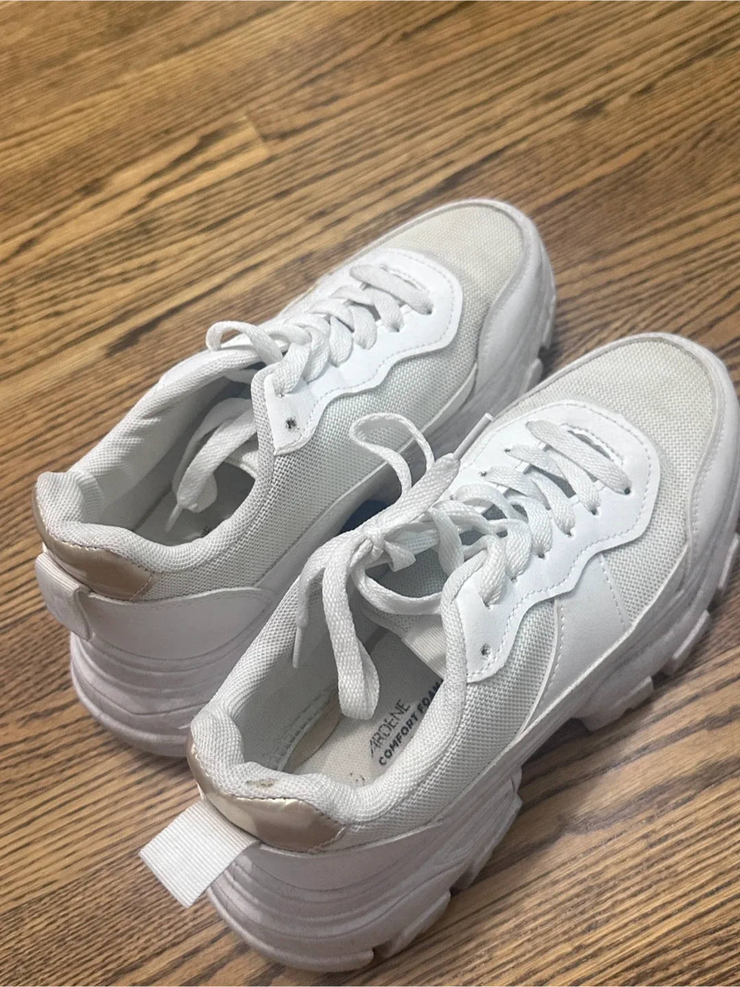 Ardene White Comfort Foam Sneakers thumbnail