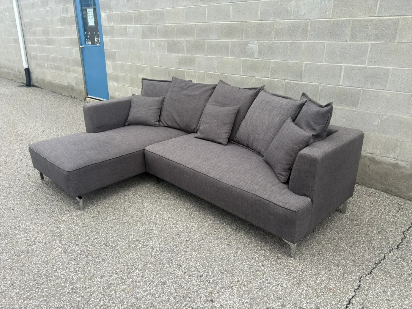 FREE DELIVERY✅  STRUCTUBE GREY SECTIONAL COUCH w/ CHAISE image indicator(2)