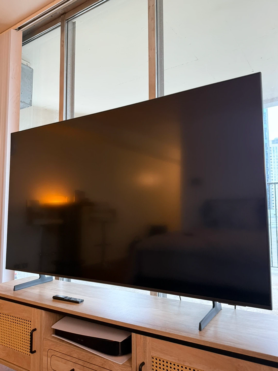 Samsung 65" Class Crystal UHD U7200 4K Smart TV - photo 2