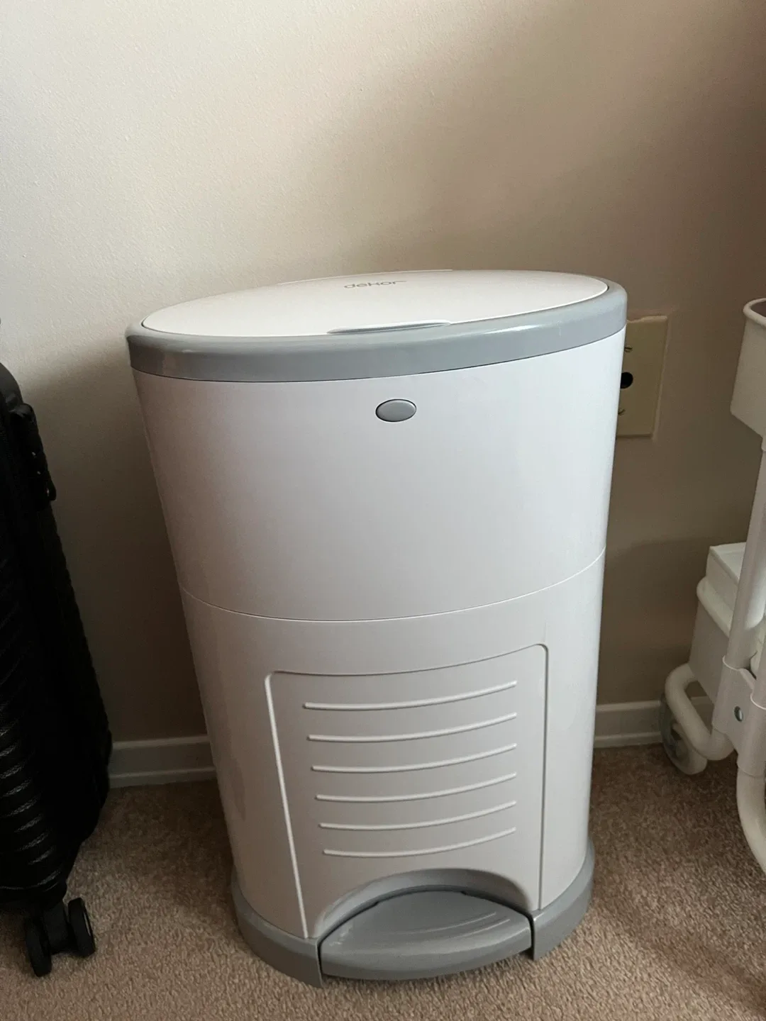 Dekor Diaper Pail - White