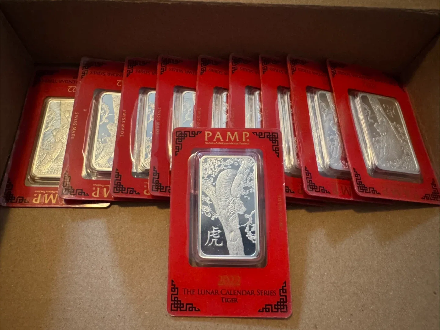 PAMP Lunar Calendar Series Tiger 1oz Silver Bar image indicator(2)