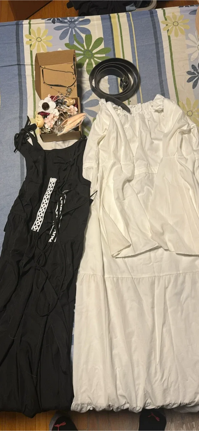 VillbeCoser Renaissance Dresses Medieval Costume for Women - XL image indicator(2)