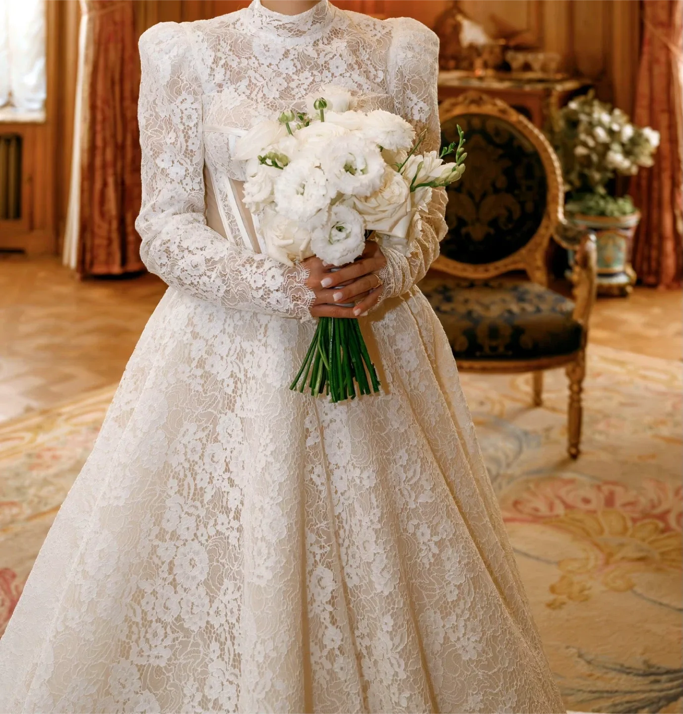 Wedding dress image indicator(5)