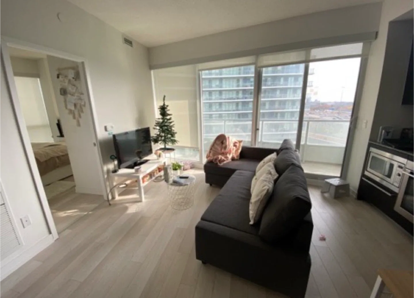 IKEA FRIHETEN Corner Sofa Bed - Skiftebo Dark Gray image indicator(4)