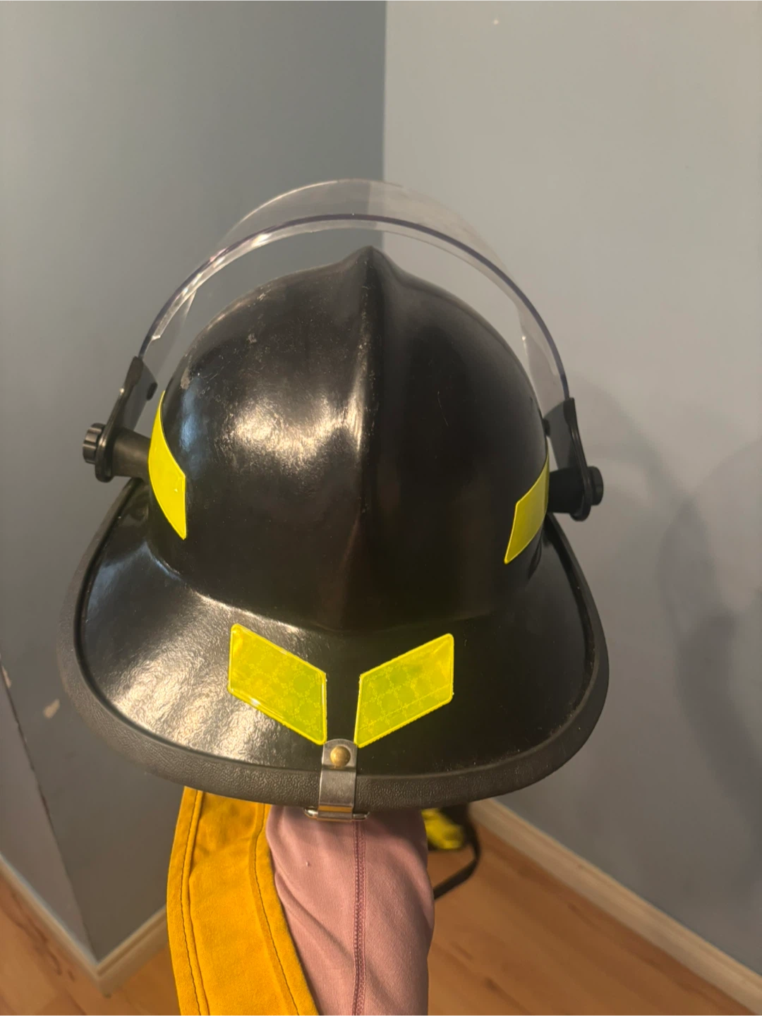 Firefighter Helmet - Model 10224021 - photo 4