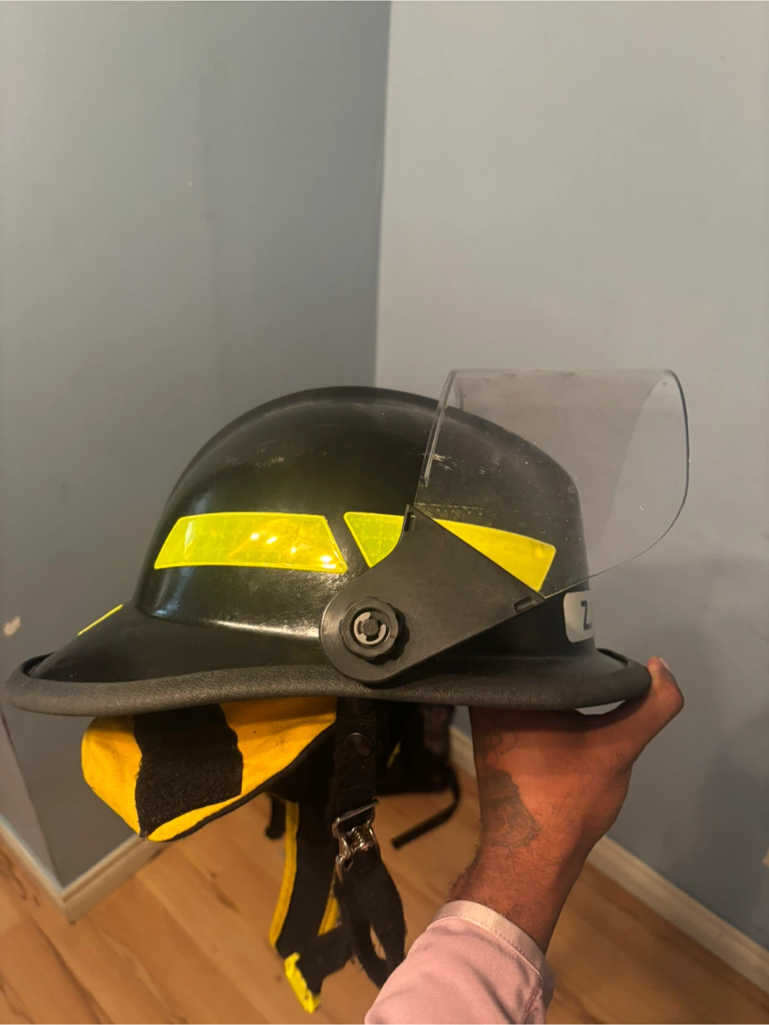 Firefighter Helmet - Model 10224021 - photo 3