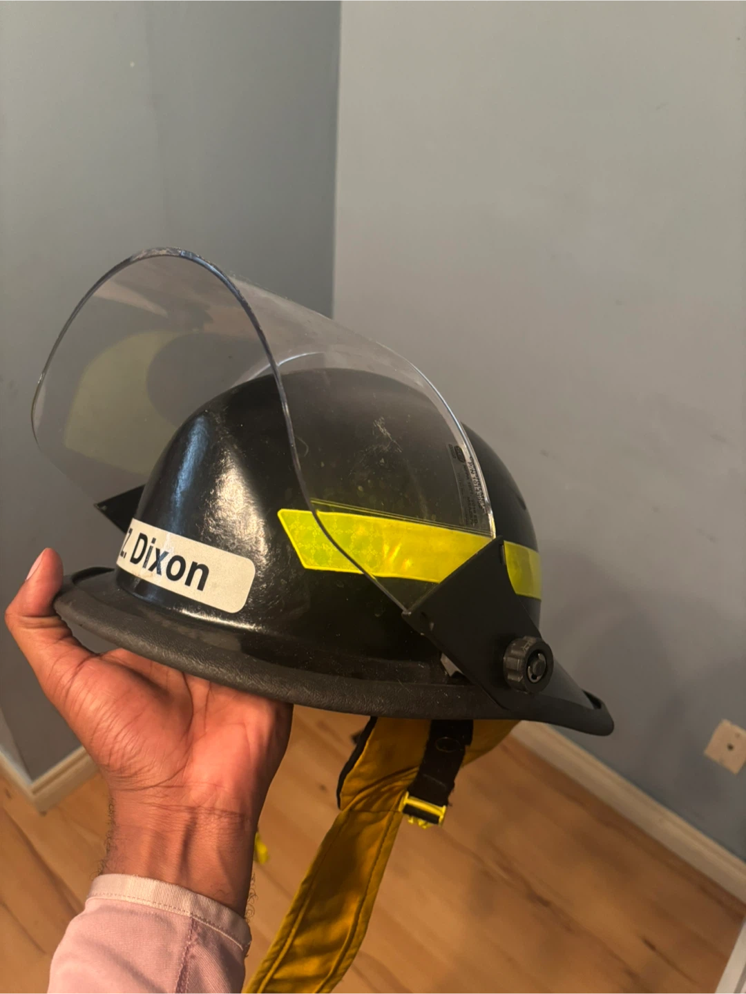 Firefighter Helmet - Model 10224021