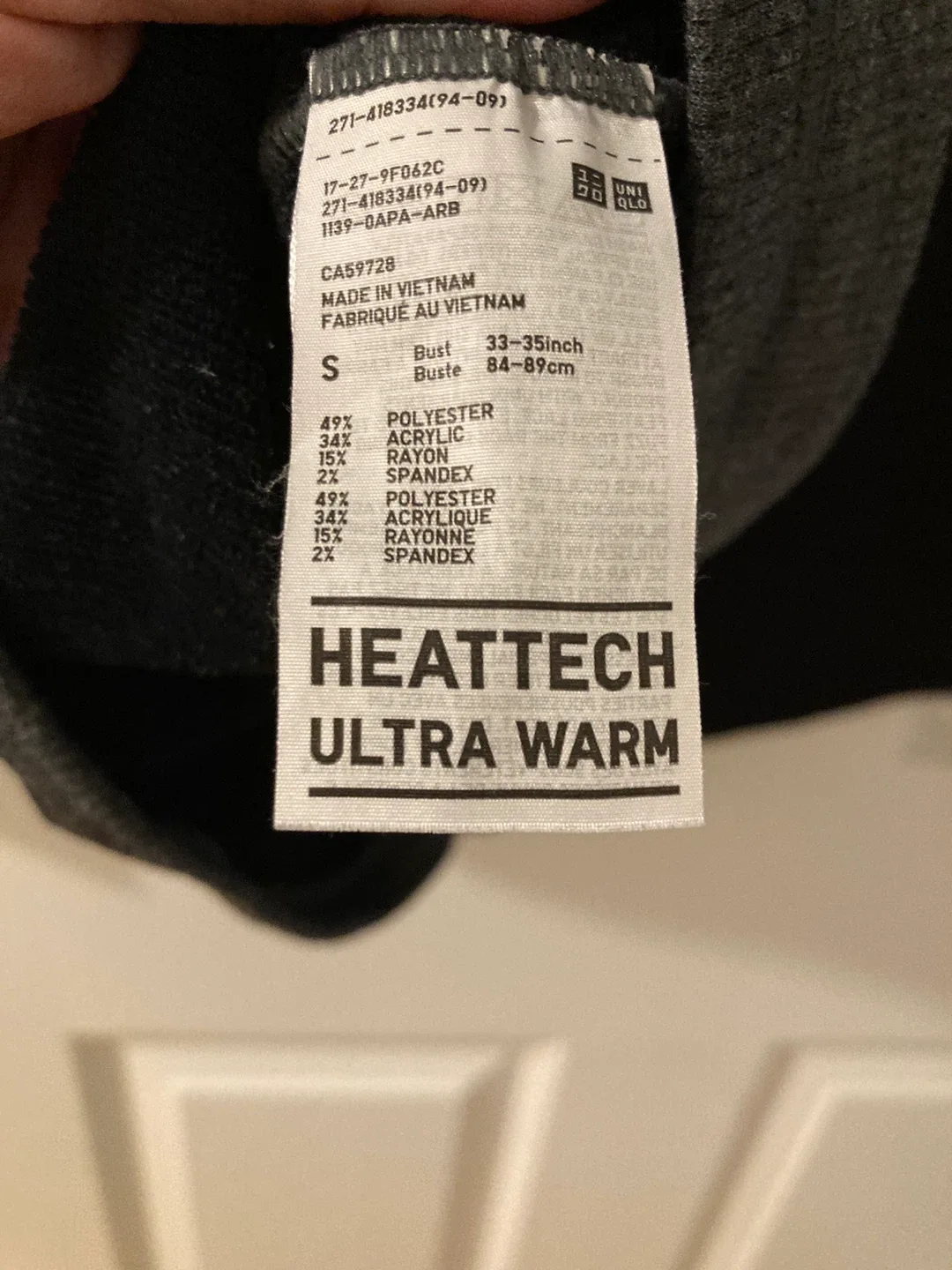 Uniqlo Heattech Ultra Warm Tops - Size S image indicator(3)