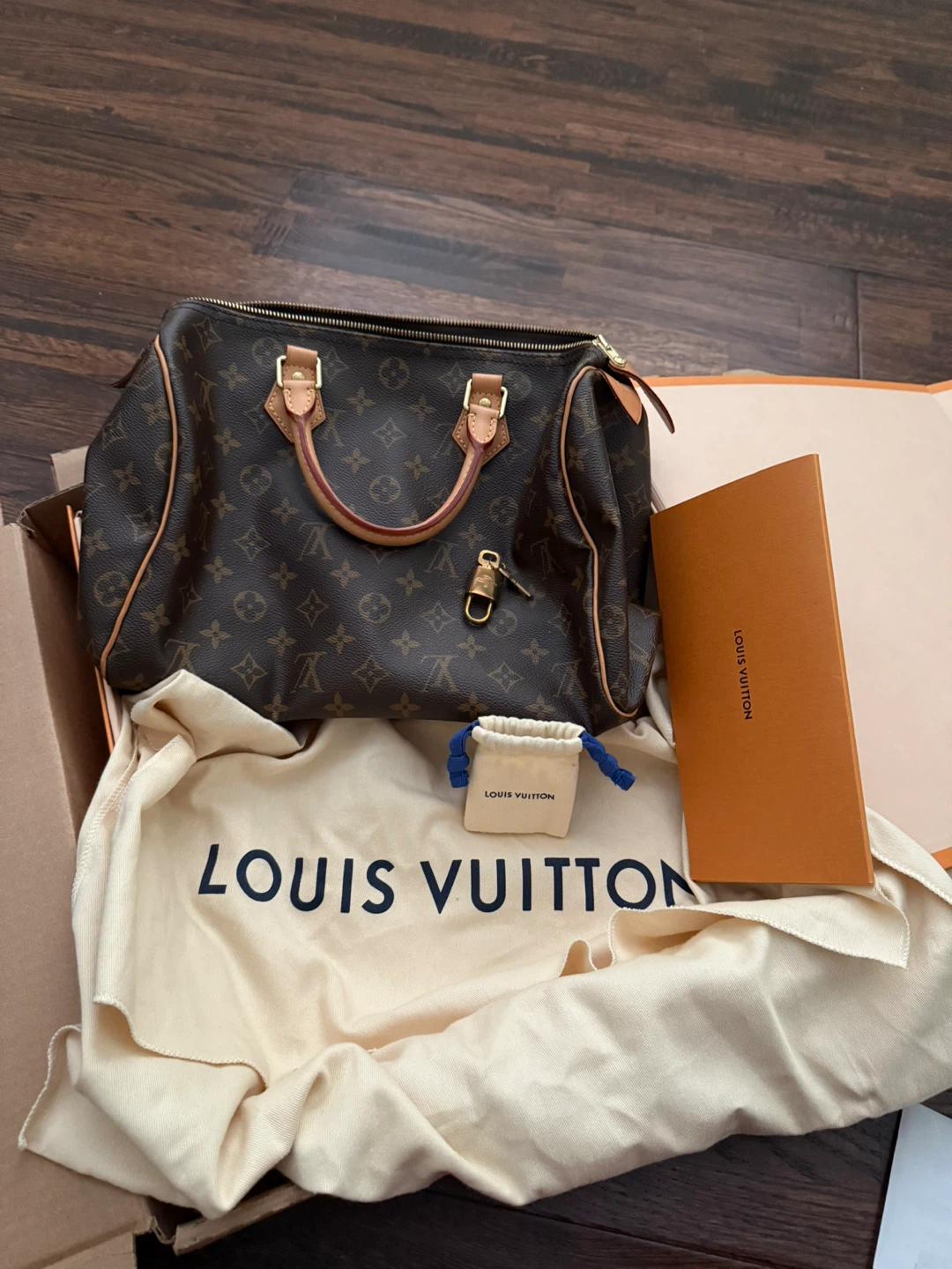✨ LV Speedy 30 NM Monogram – New Condition ✨
