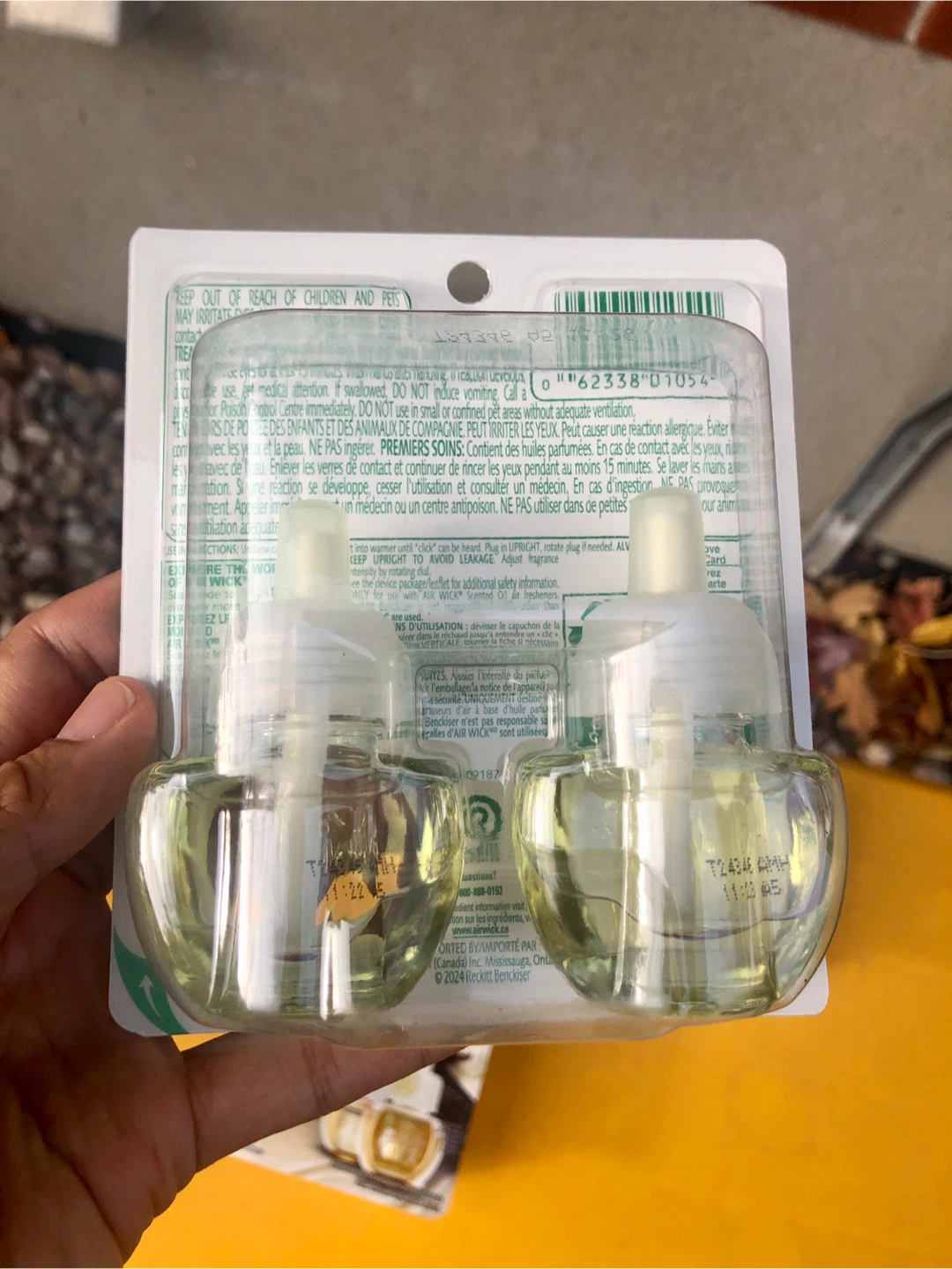 Air Wick Vibrant Sweet Vanilla & Shea Butter Refills - photo 4