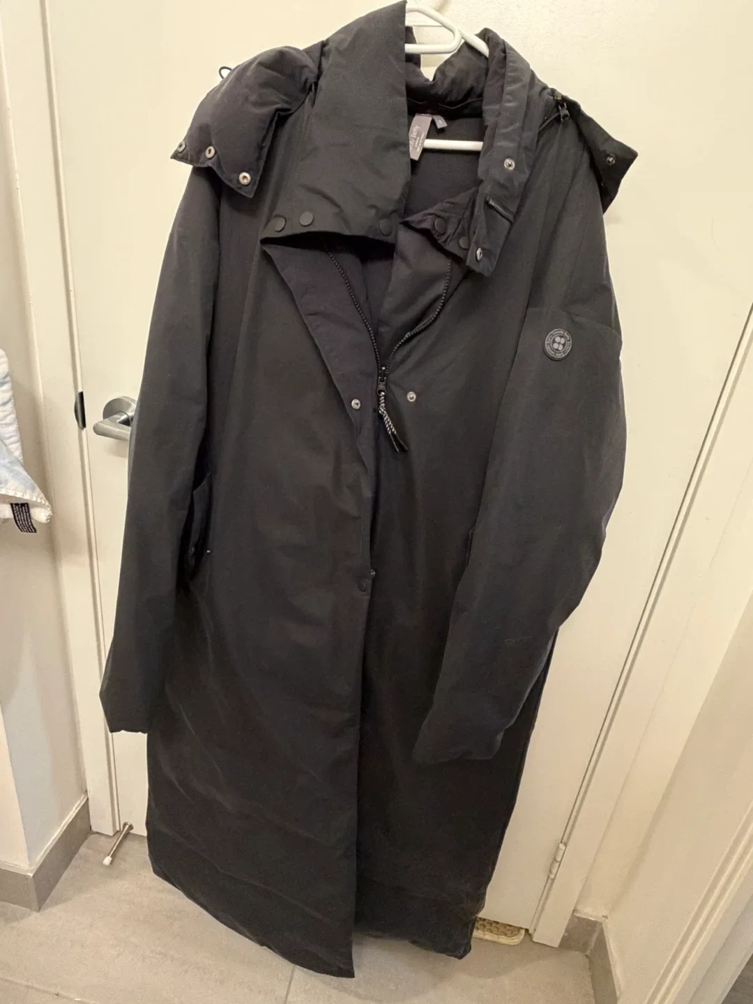 Extra long Sweaty Betty Black Puffer Coat - Size S thumbnail
