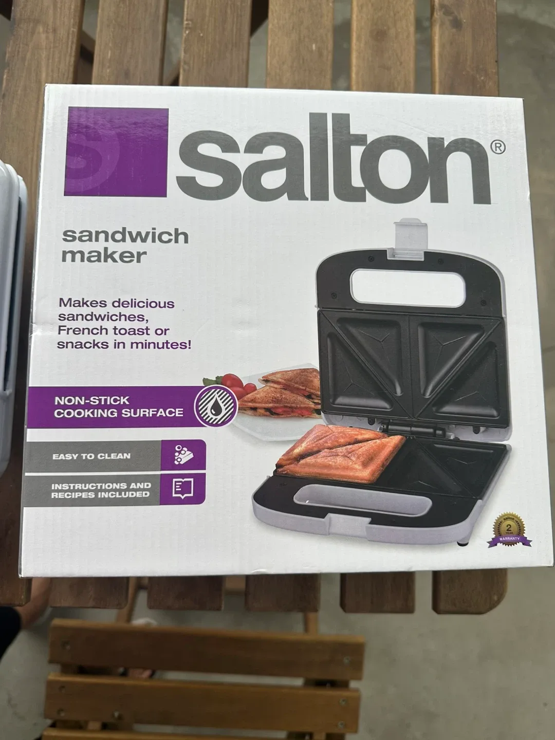 Salton Sandwich Maker thumbnail