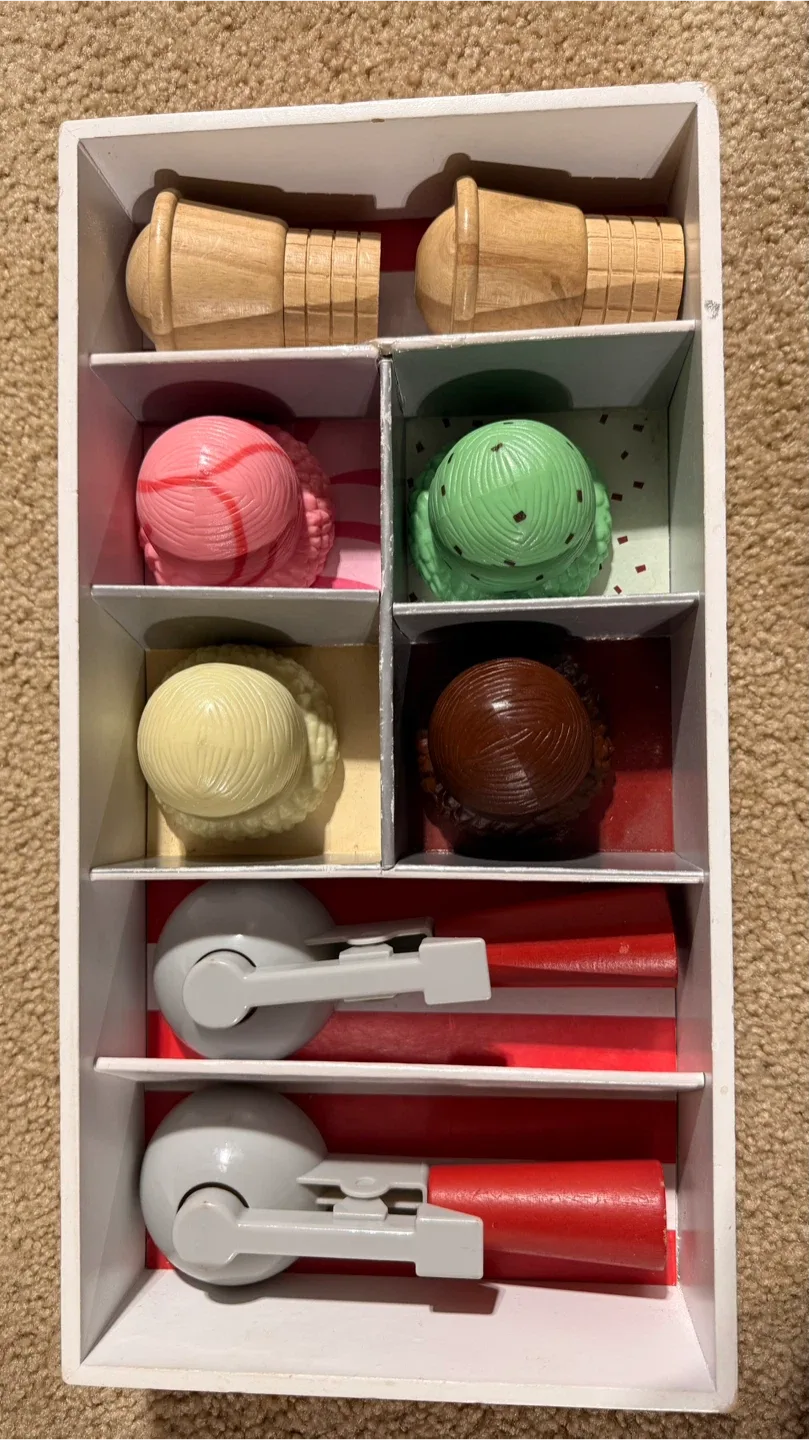 Melissa & Doug Wooden Ice Cream Counter Set thumbnail