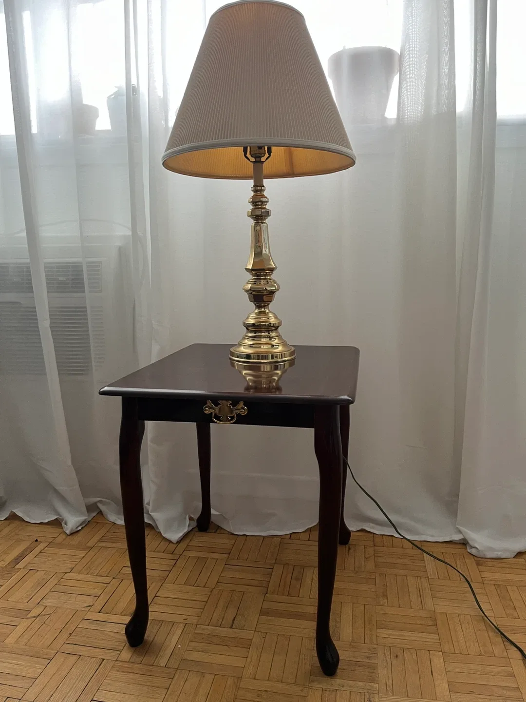 Vintage Brass Table Lamp - Made in Canada image indicator(7)