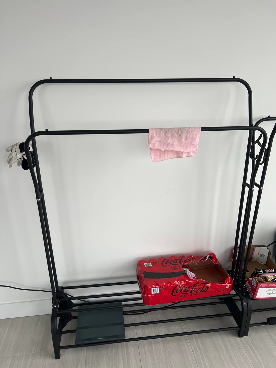 Black Metal hanger