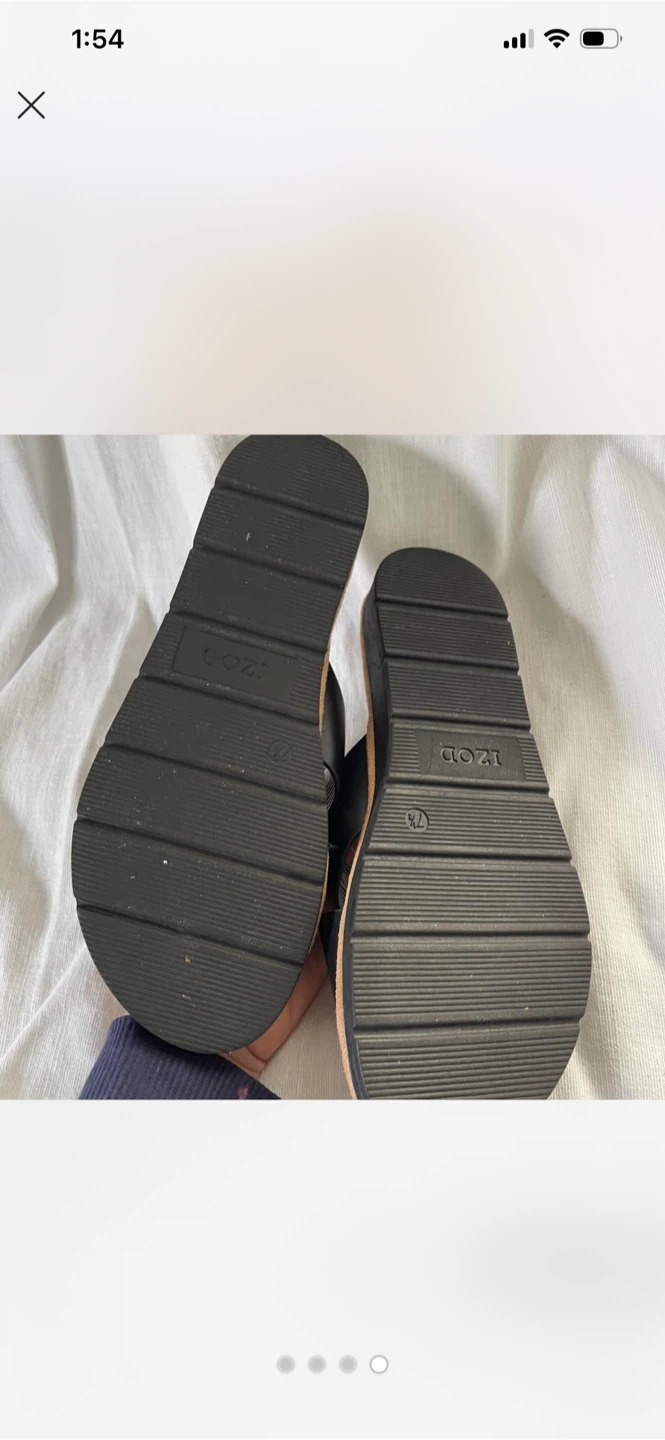 IZOD Black Criss Cross Sandals - Size 7.5 - photo 3
