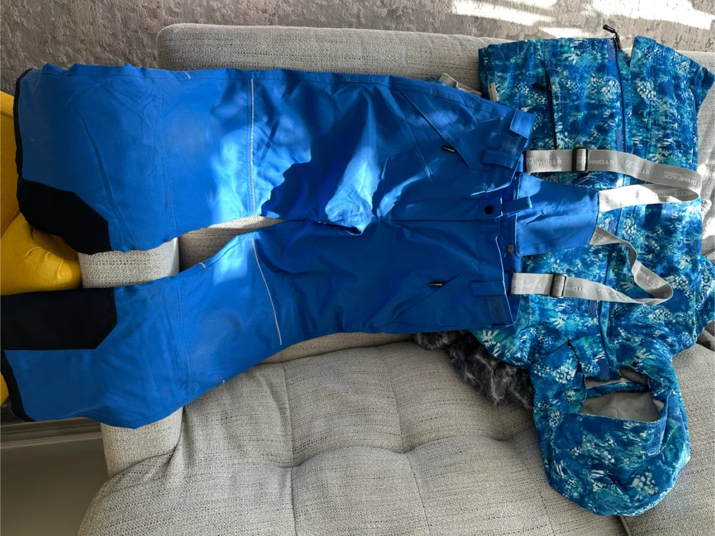 Storm Peak Snowsuit - Size 14 image indicator(2)