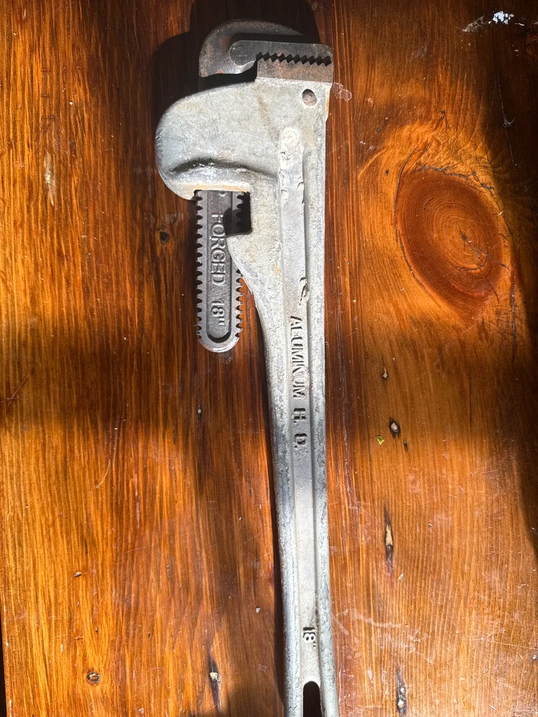 Mastercraft 18" Pipe Wrench image indicator(3)