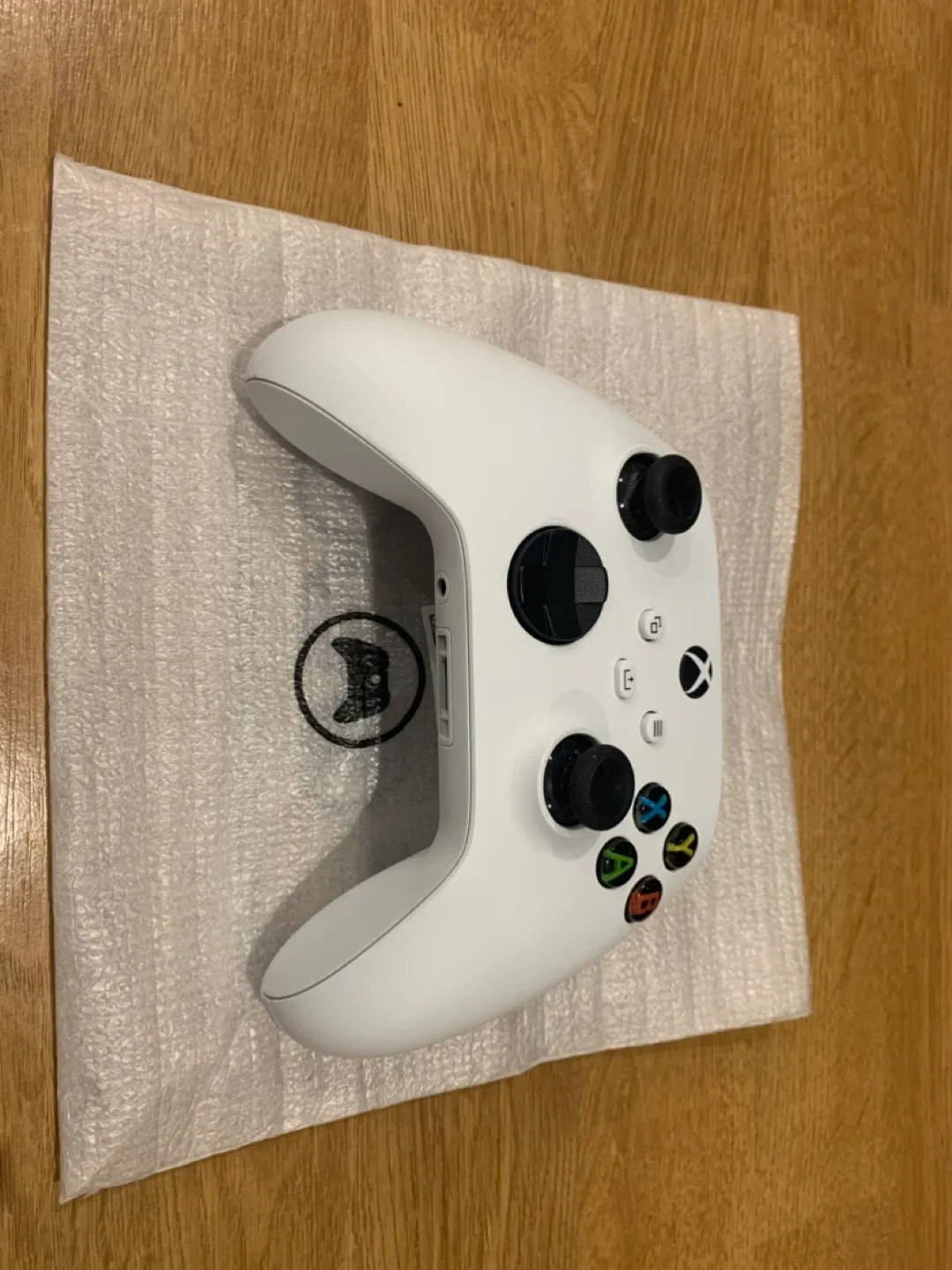 Refurbished Xbox Series S 512 GB plus 3 month ultimate game pass image indicator(4)