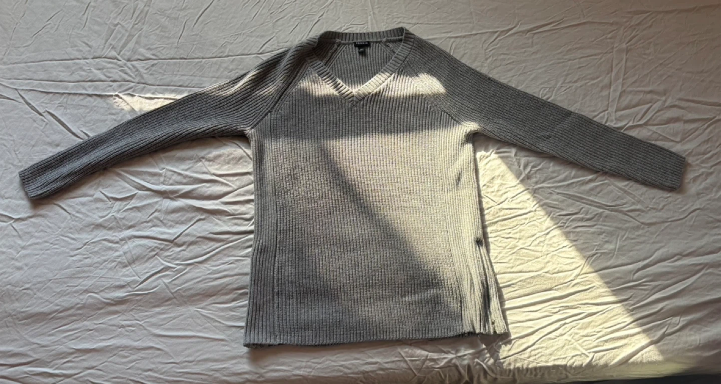 Torrid Grey Sweater - Size 00