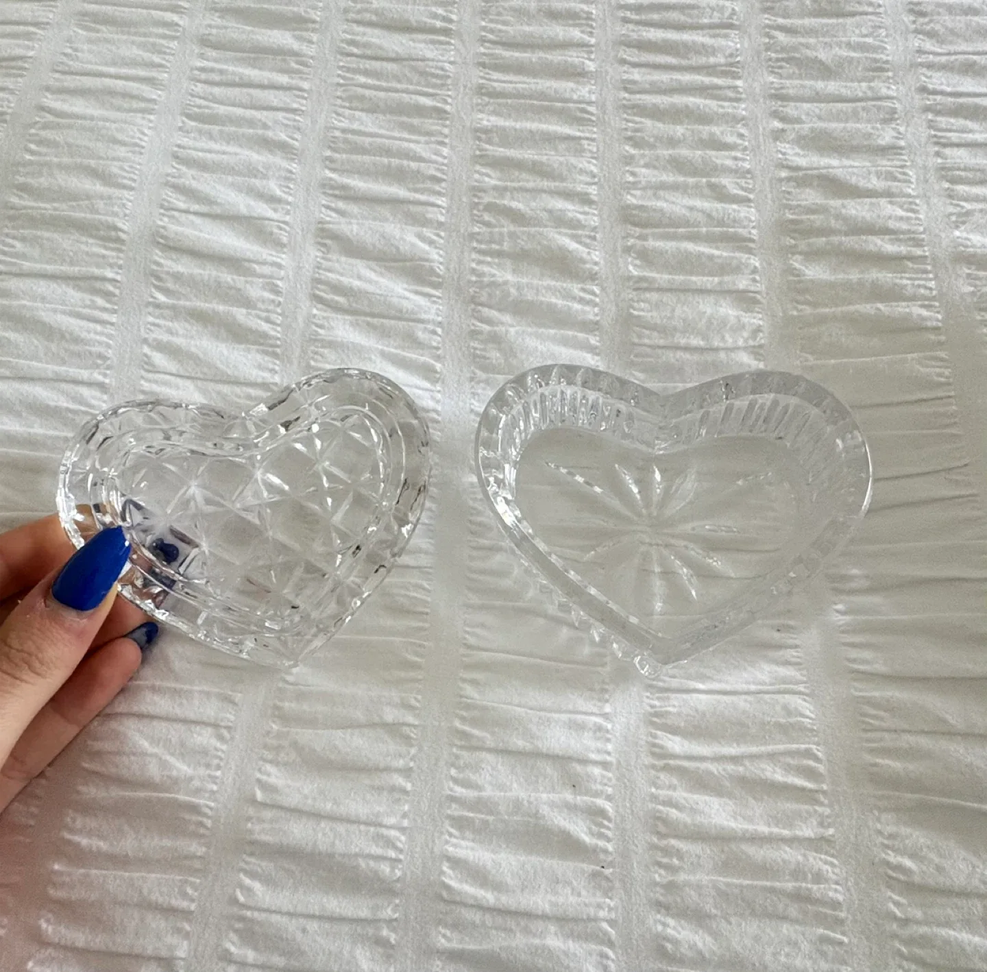 Antique Heart Shaped Dish image indicator(2)