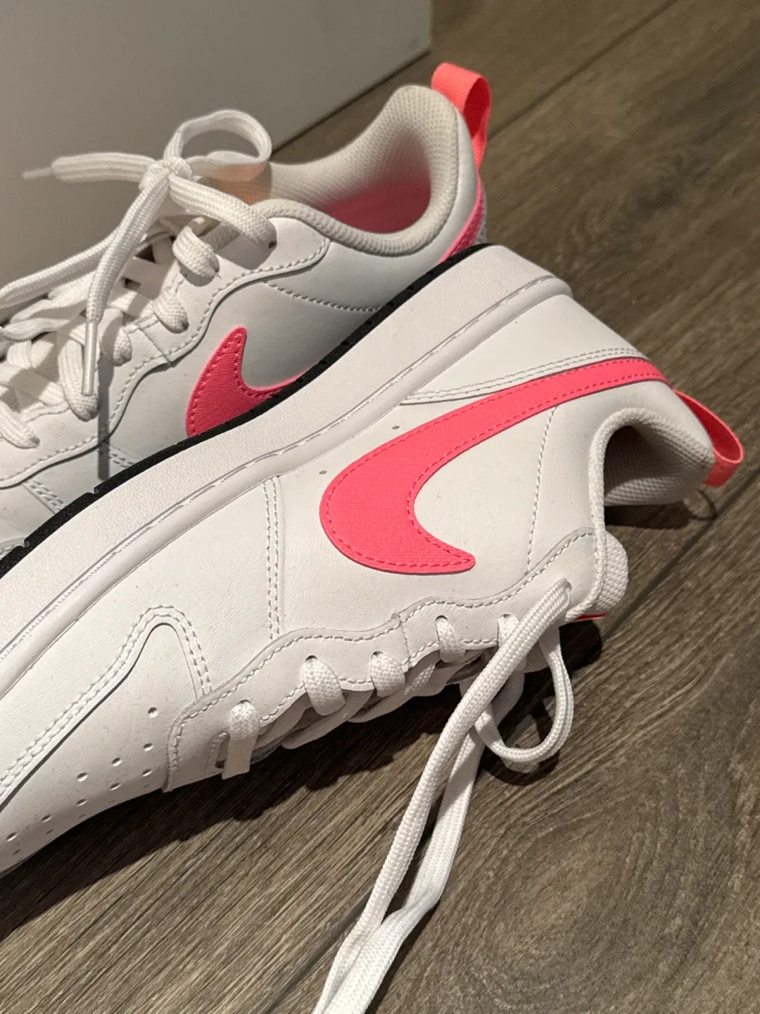 Nike Court Borough Low 2 White/Pink Sneakers image indicator(4)