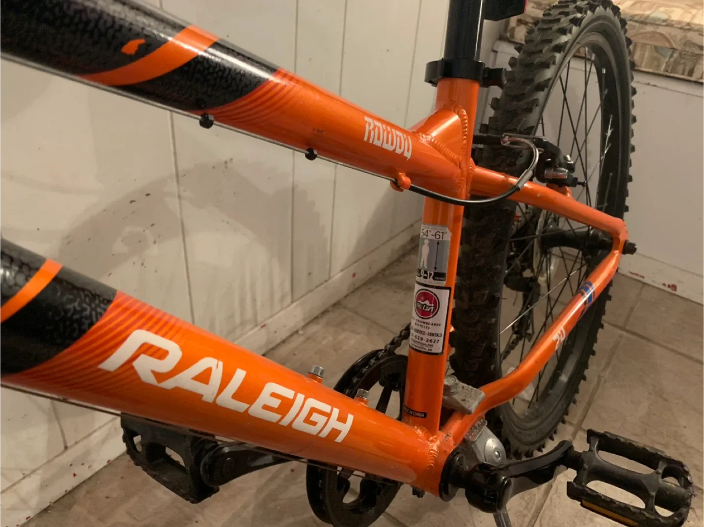 Raleigh Rowdy 24" Kids' Bike - Orange & Blue image indicator(3)