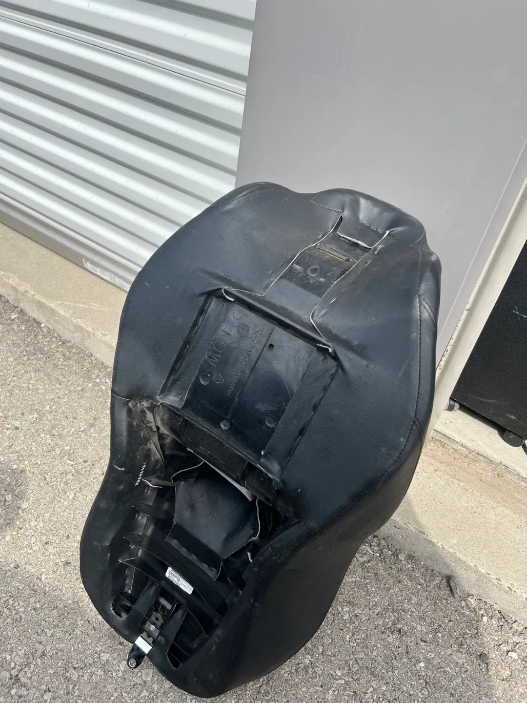 Mustang Motorcycle Seat - Black image indicator(3)