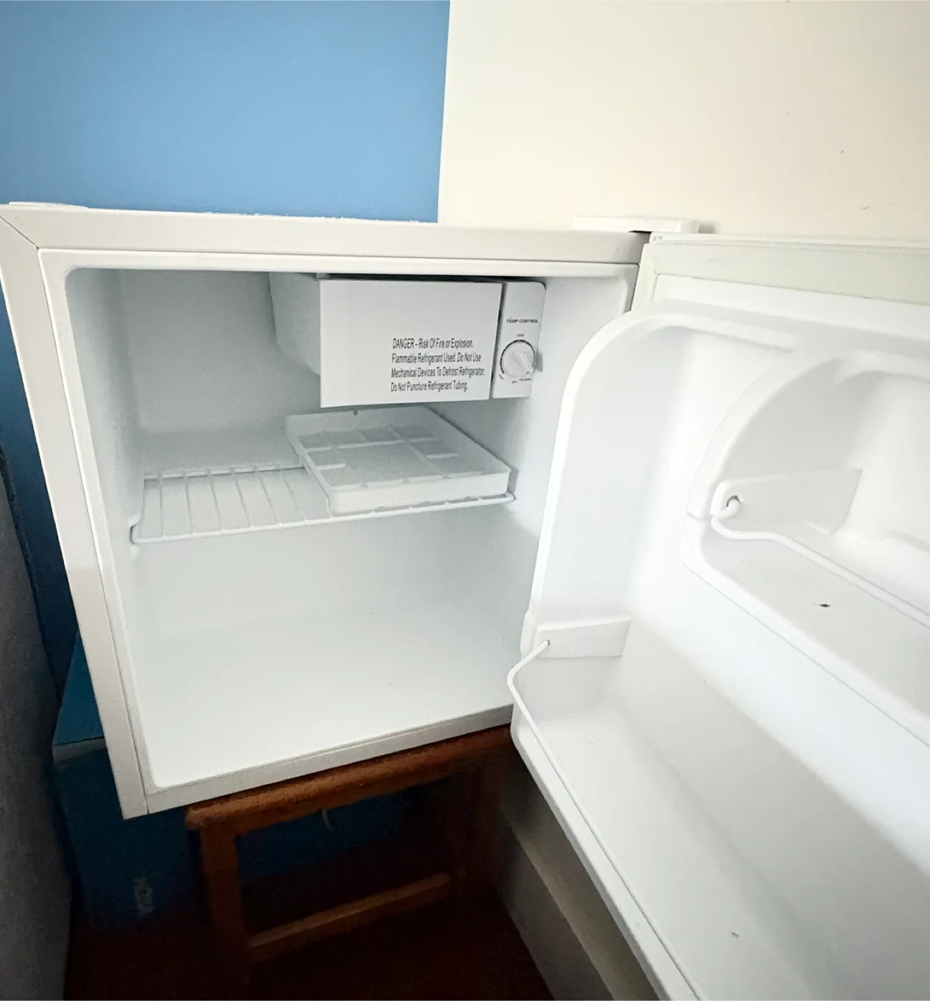 Galanz Mini Fridge image indicator(3)