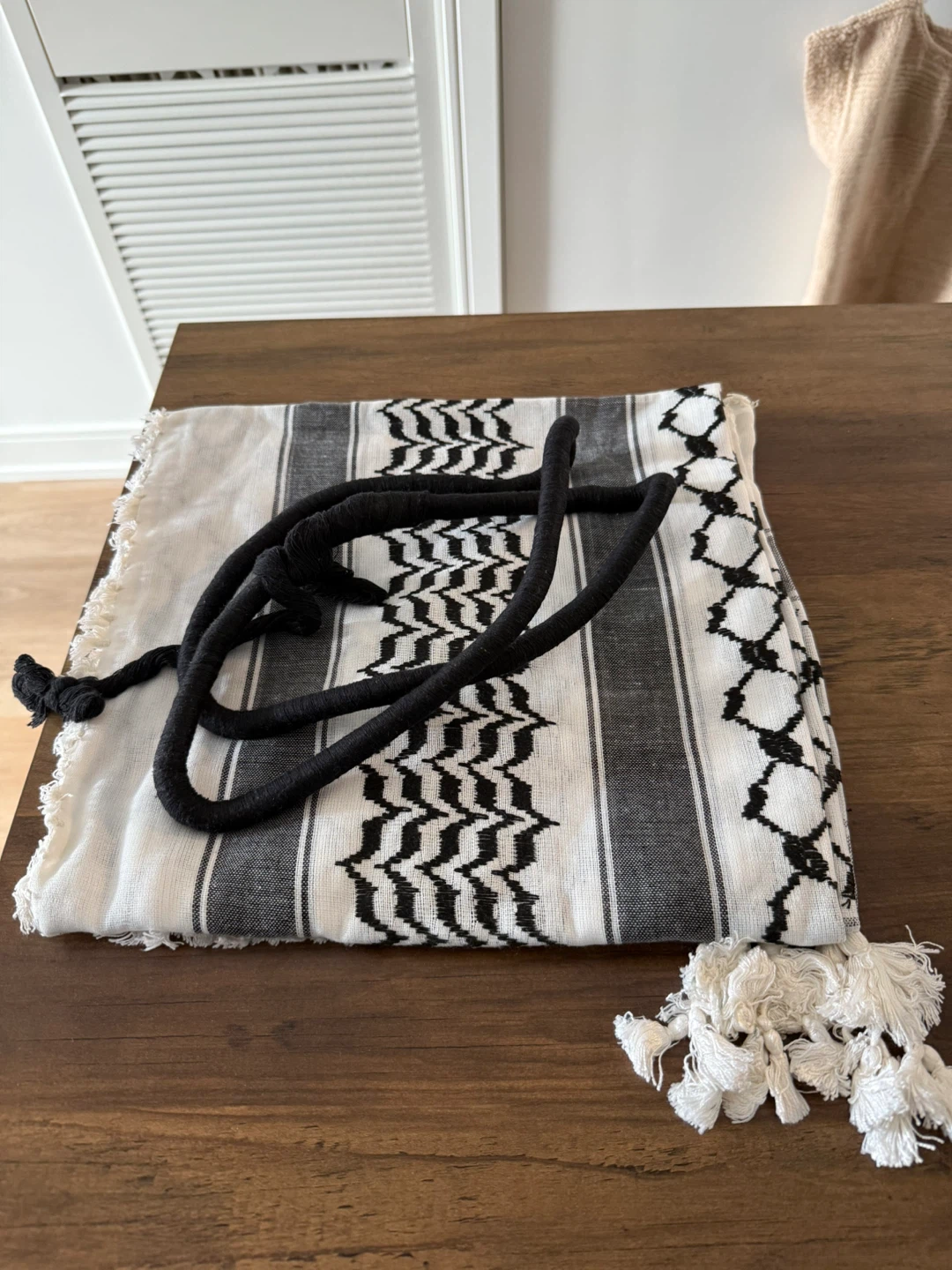 Keffiyeh Scarf - Black & White