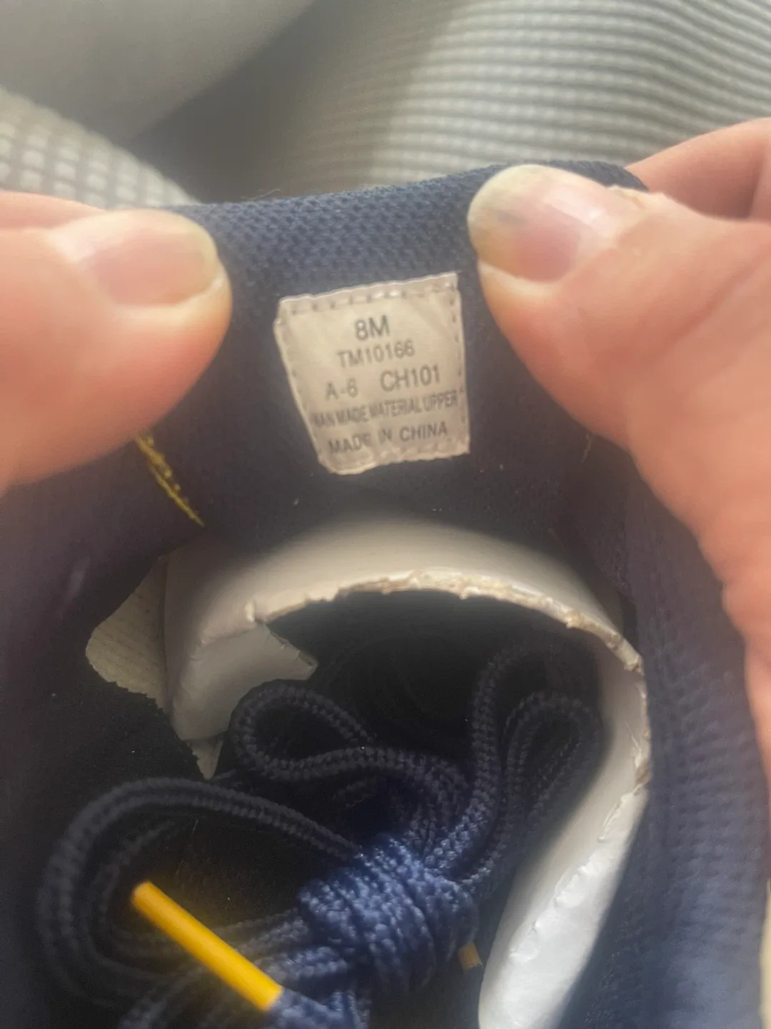 Tommy Hilfiger Sneakers - Size 8M image indicator(5)