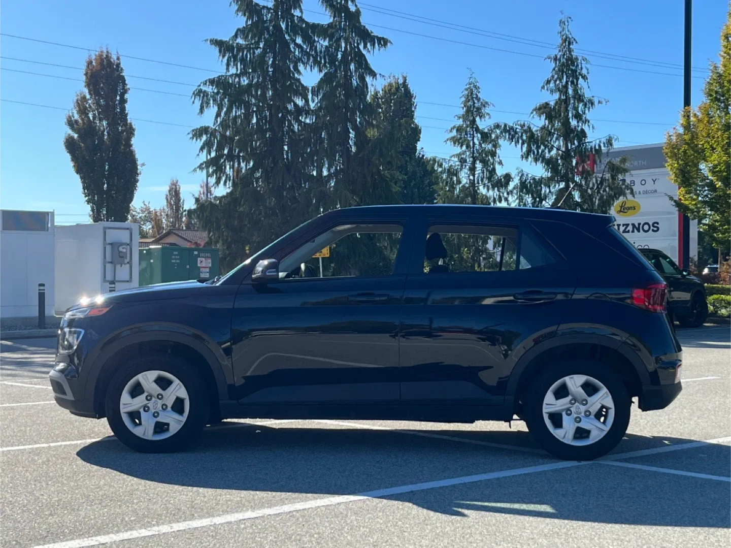 2021 Hyundai Venue SEL image indicator(2)