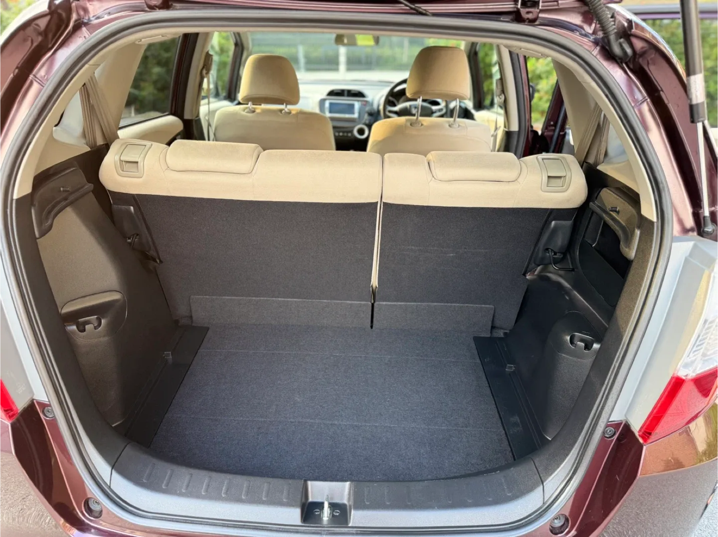 2010 Honda Fit Sport – Japanese Import/Only 44,000 km image indicator(9)