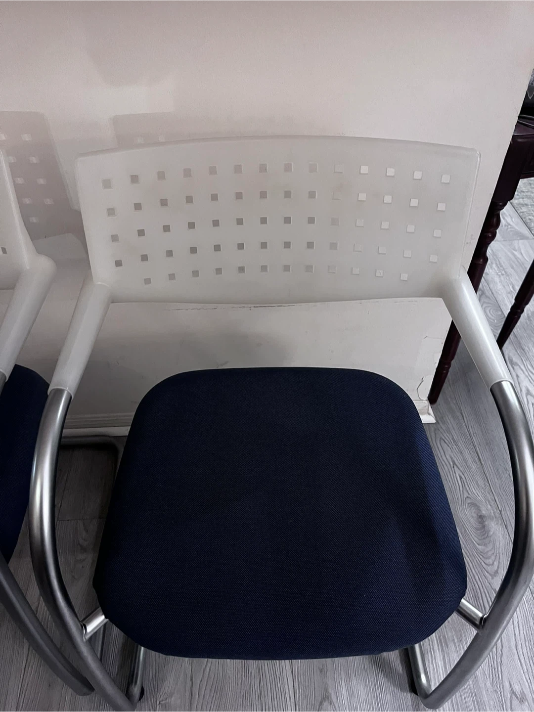 Pair of Office/Waiting Room Chairs - photo 4