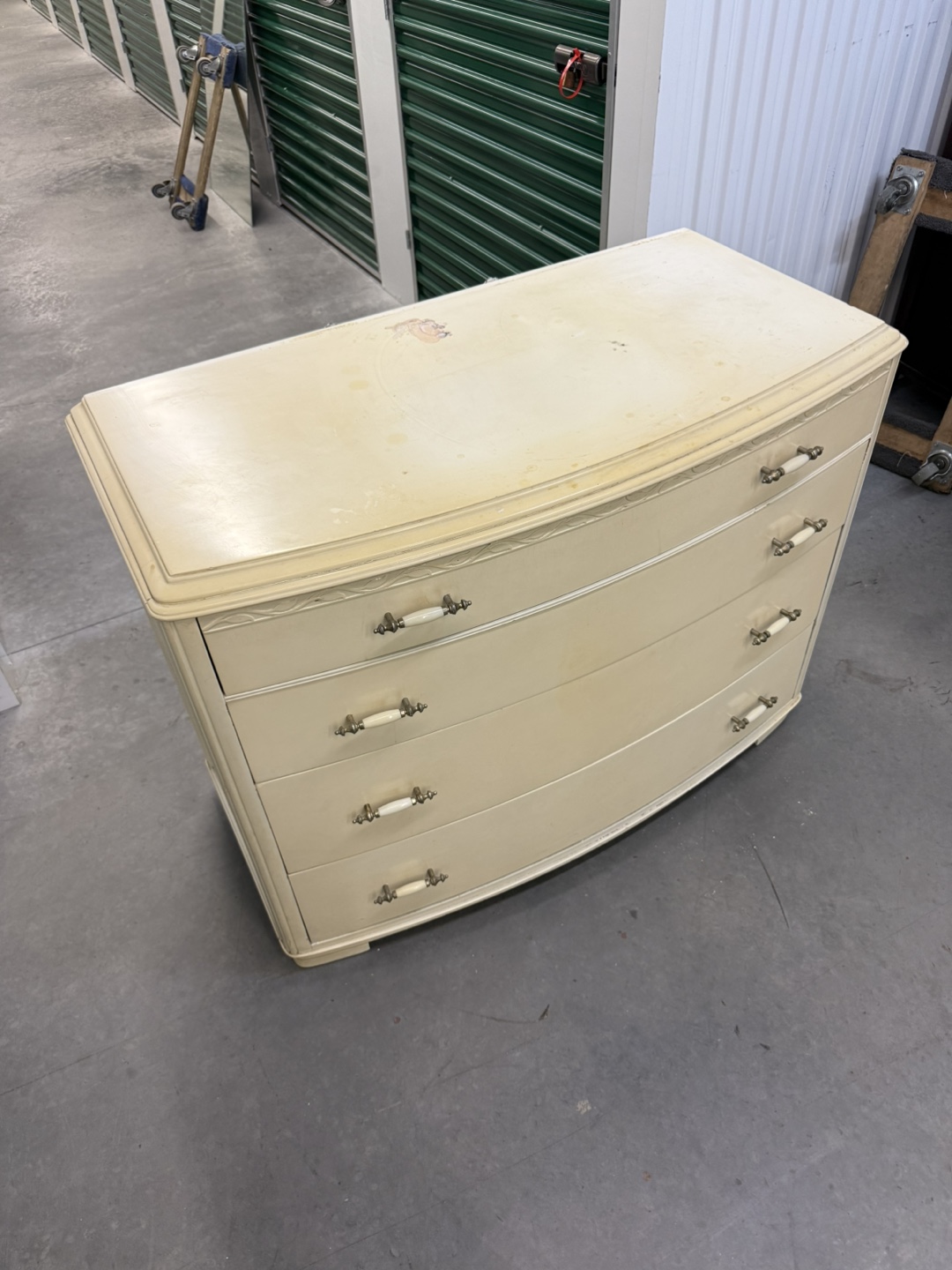 Vintage 4-Drawer Dresser - photo 2