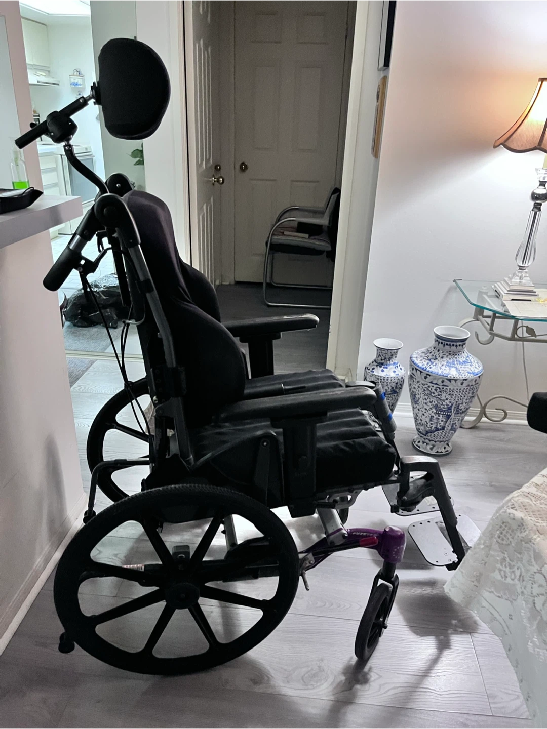 Wheelchair - Black - photo 2