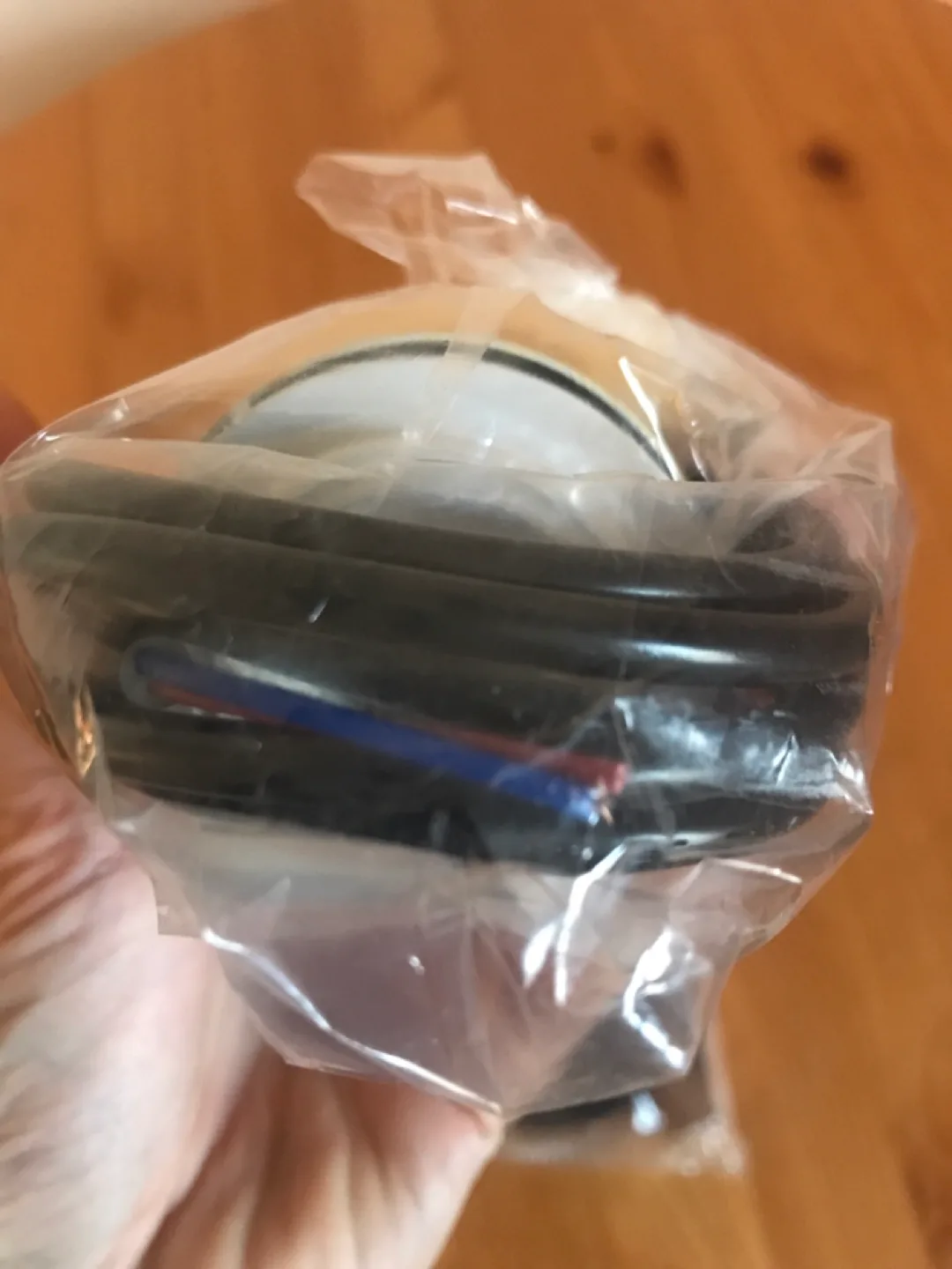 Wired pendant Kit with LED bulb image indicator(2)