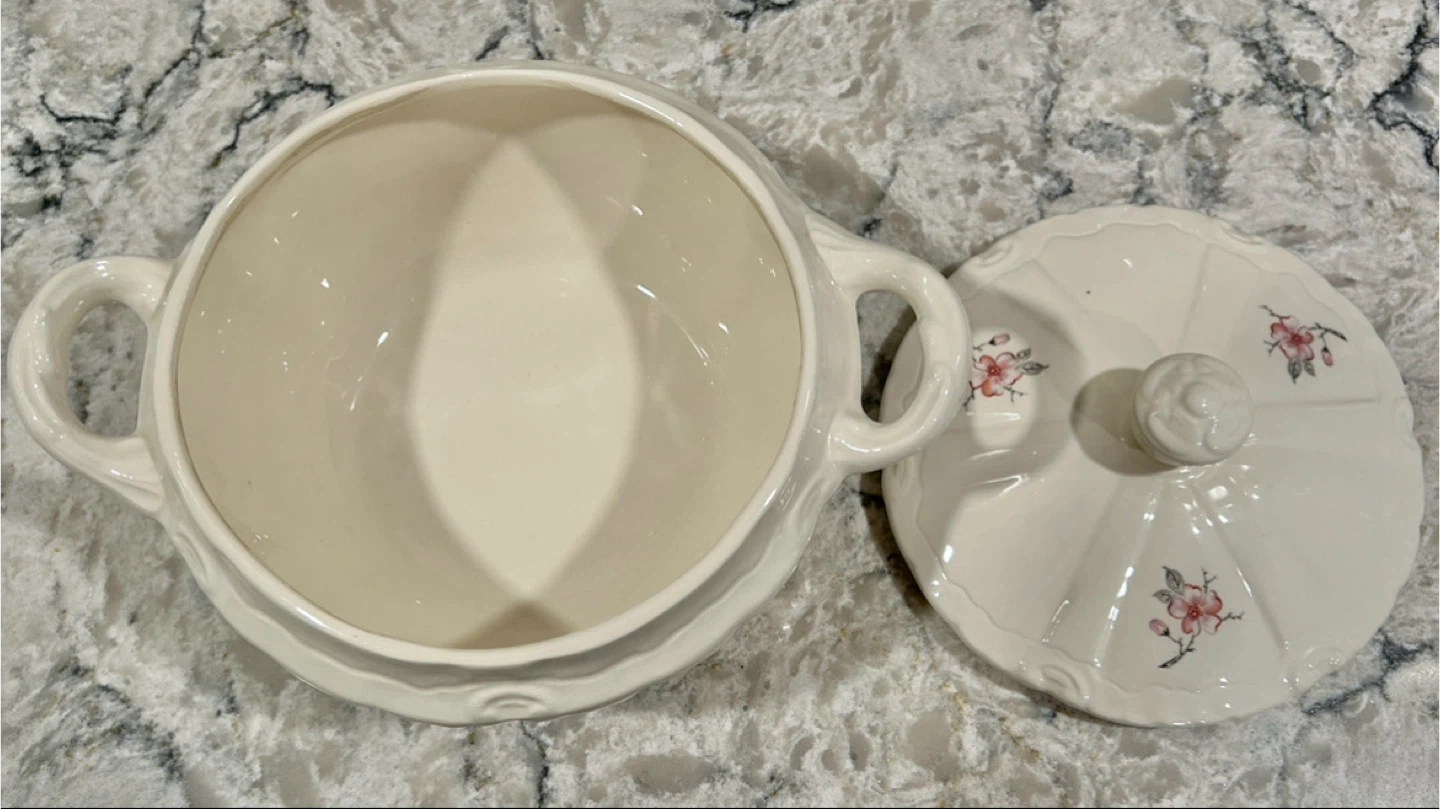 Vintage Floral Serving Bowl with Lid - photo 3