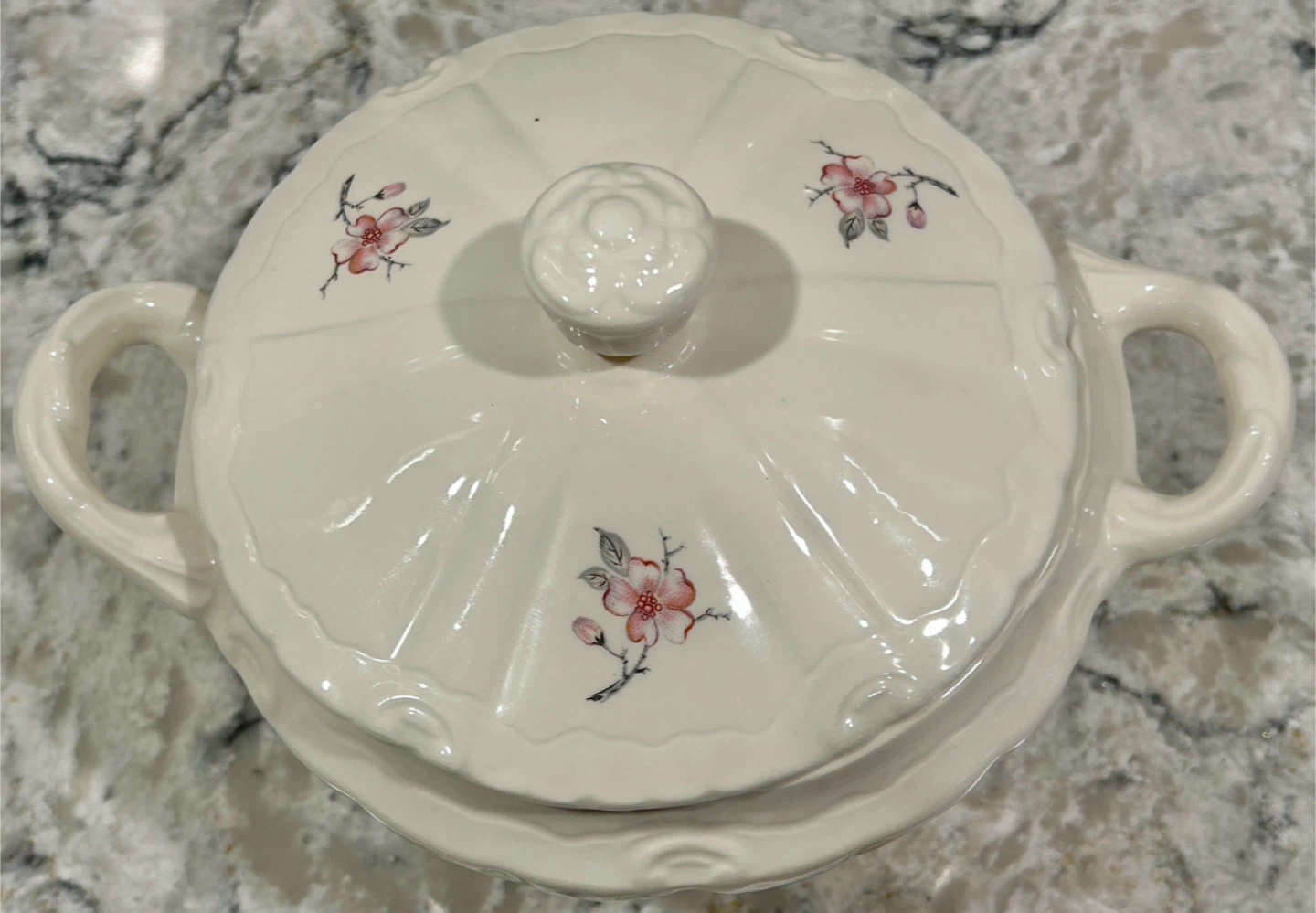 Vintage Floral Serving Bowl with Lid - photo 2