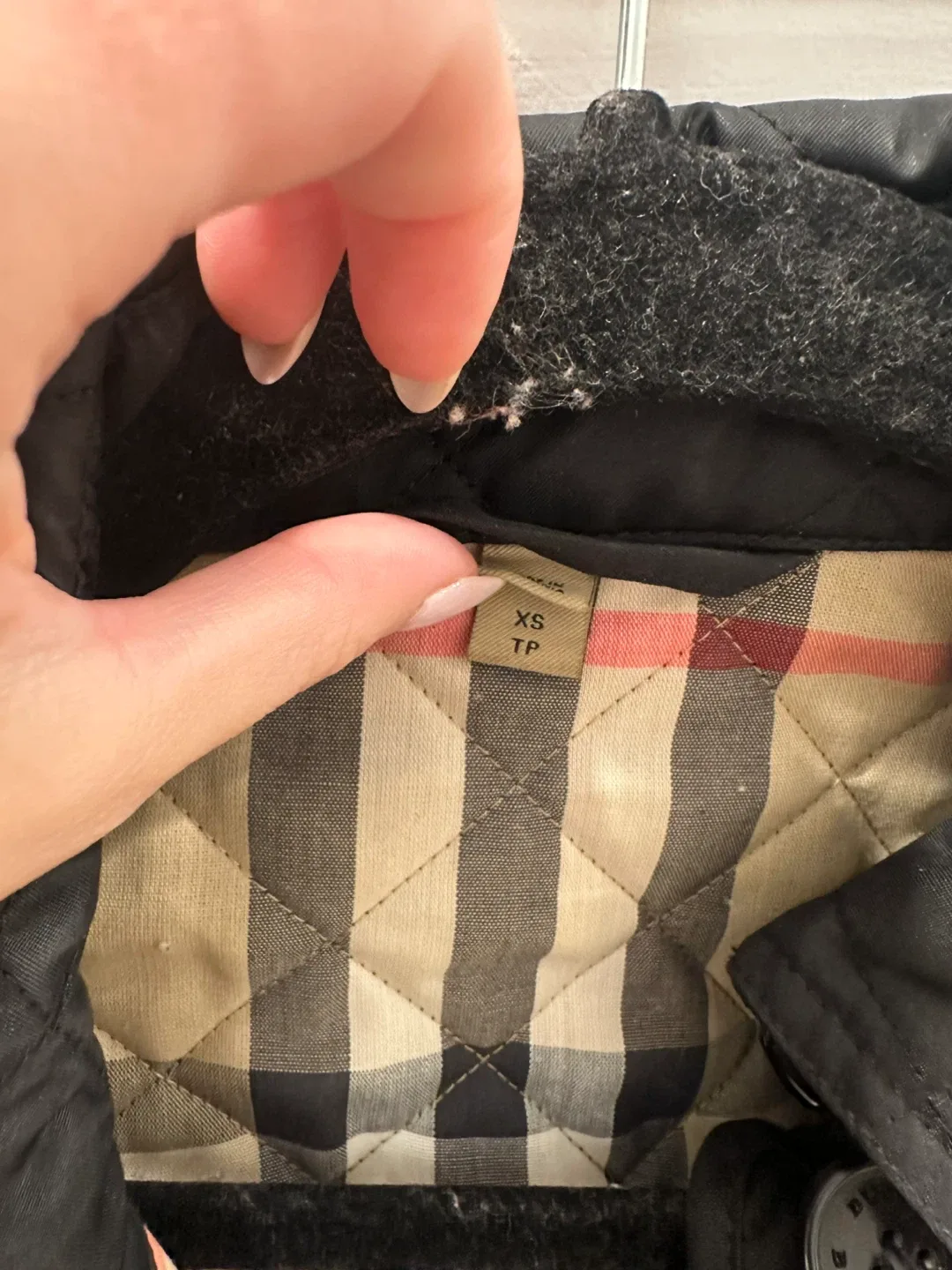 Burberry Black Quilted Jacket XS image indicator(2)