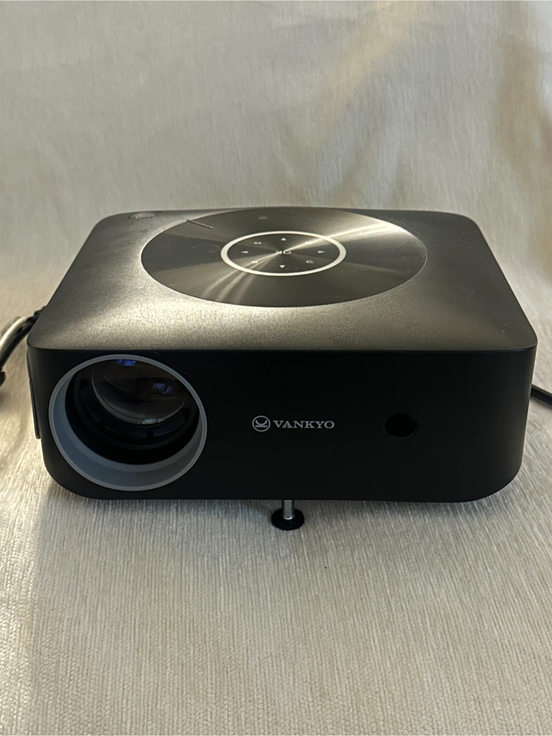 VANKYO Leisure E30WT Native 1080P Full HD Video Projector - photo 2