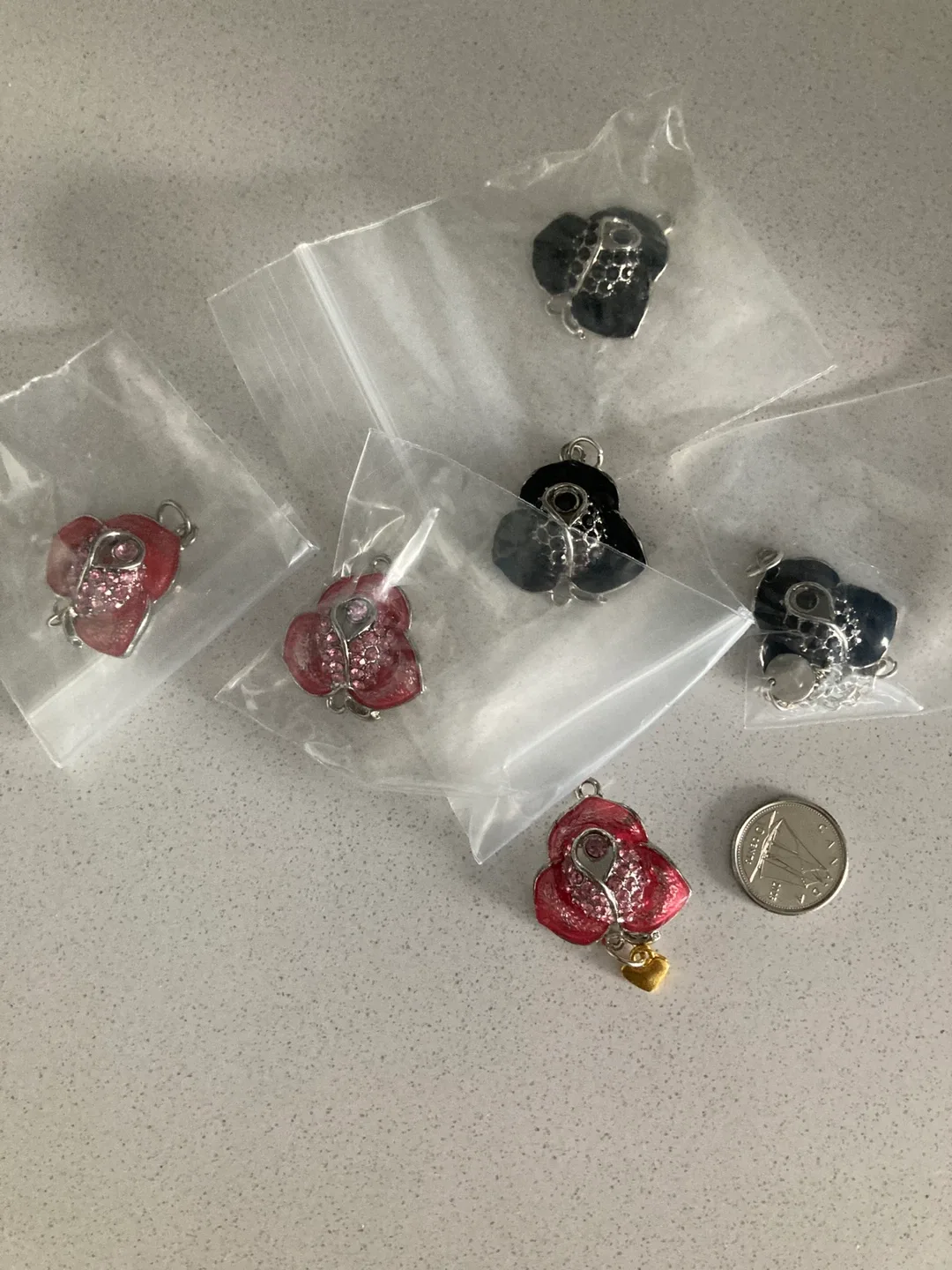 Rose Pendants - Red & Black thumbnail