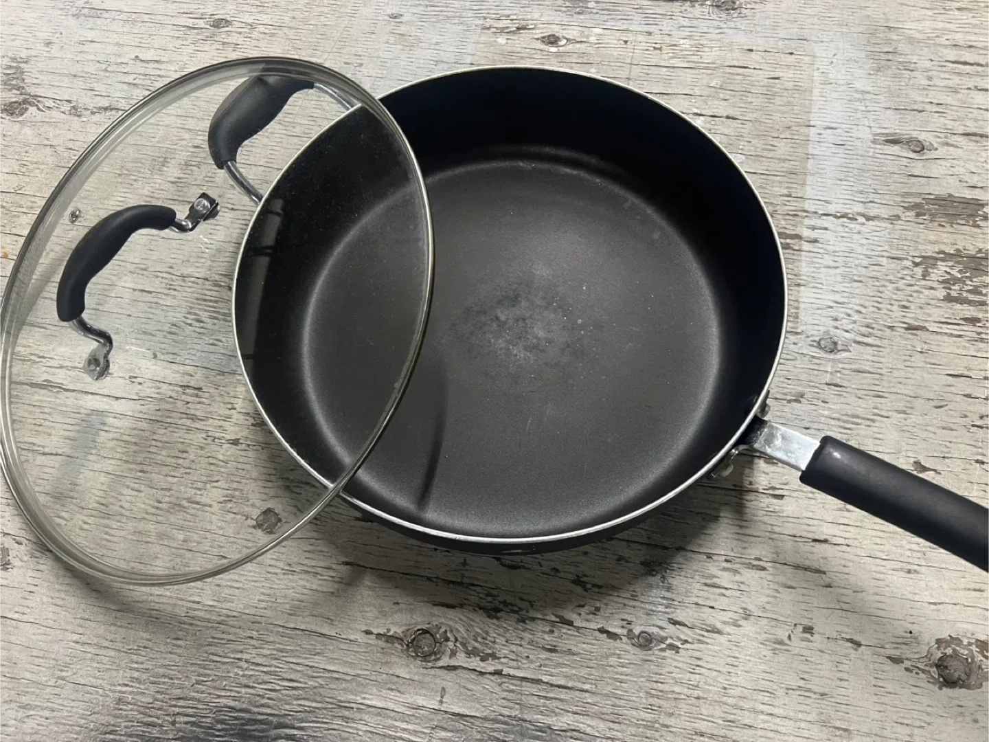 Mixed Kitchenware Set image indicator(2)