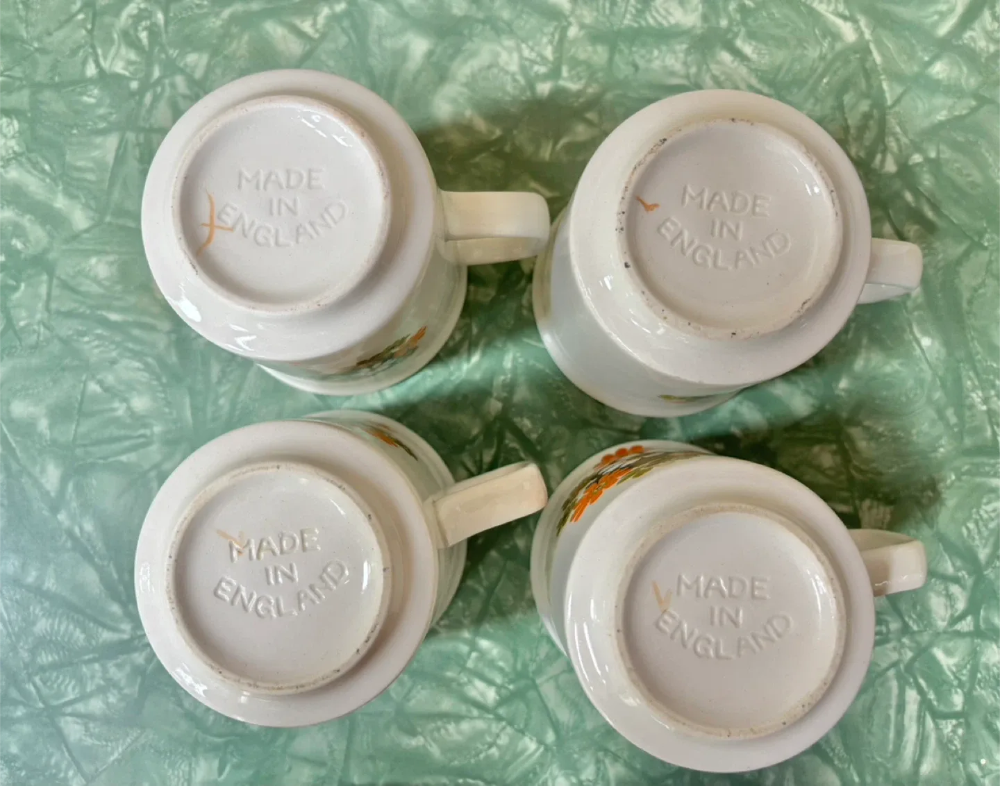 Vintage Floral Creamer & Sugar Bowl & Mugs Set image indicator(9)