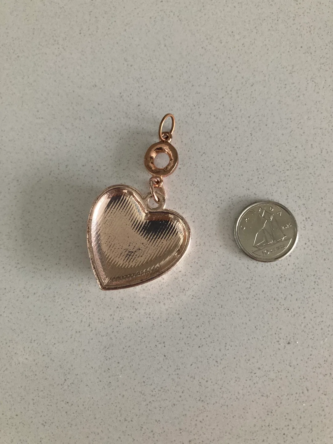 Heart Pendant with Rhinestones image indicator(2)
