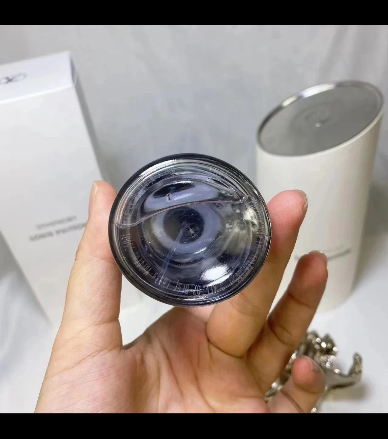 Louis Vuitton Symphony Perfume image indicator(2)